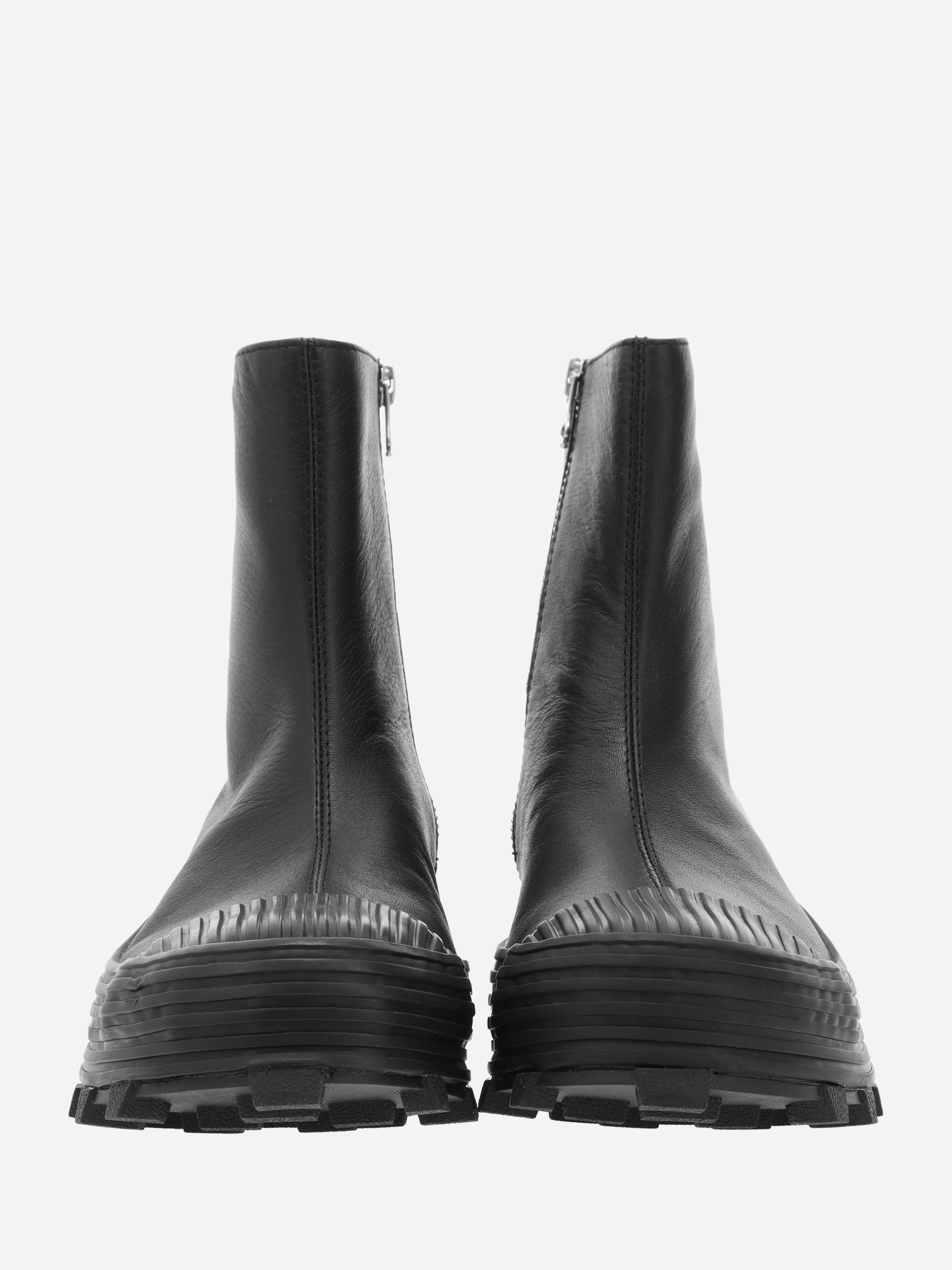 Camper - Lab Traktori Vulcanized Leather Zip Boots in Black Camper - Lab Traktori Vulcanized Leather Zip Boots in Black
