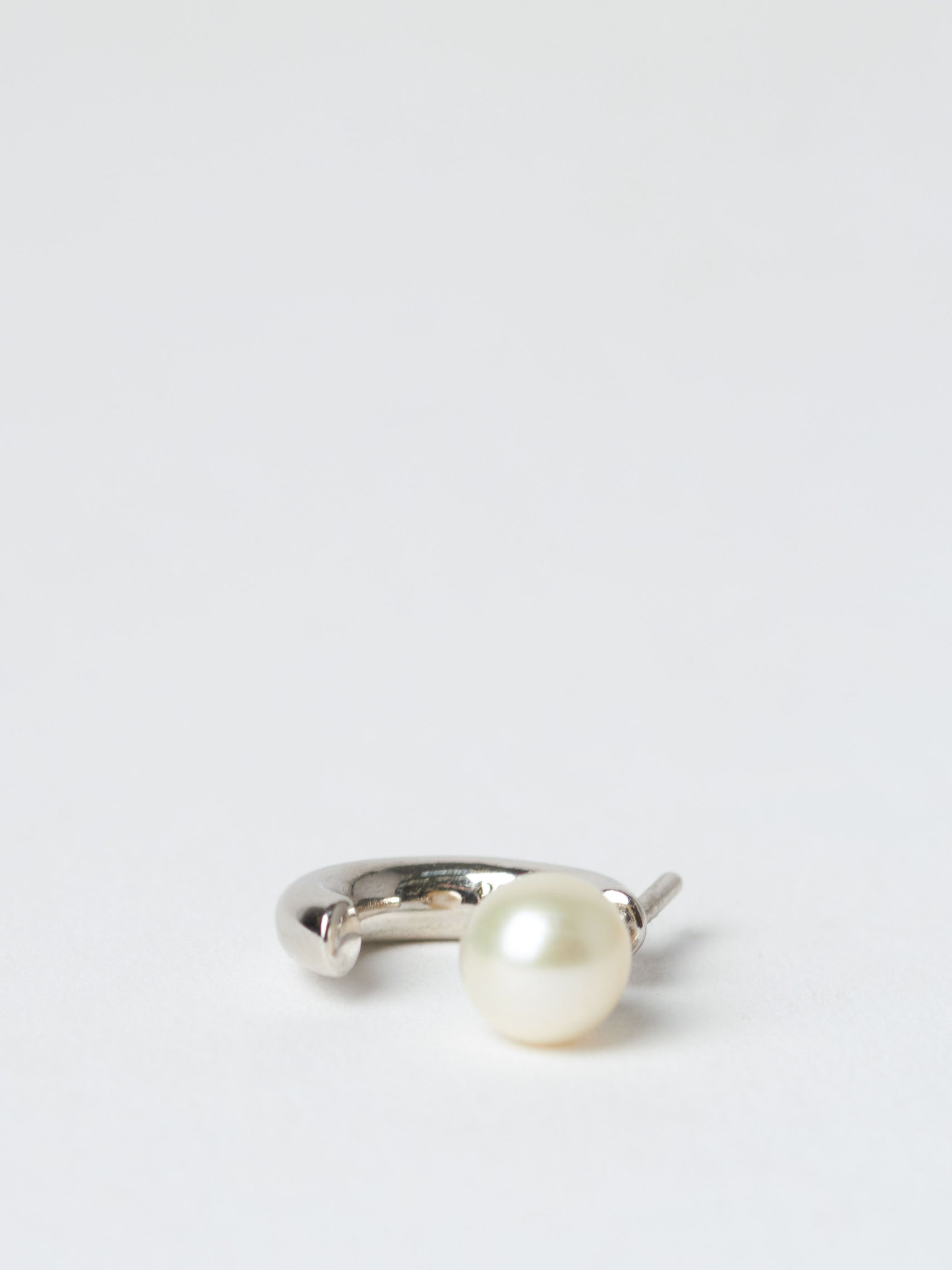 Frida Pearl Earring
