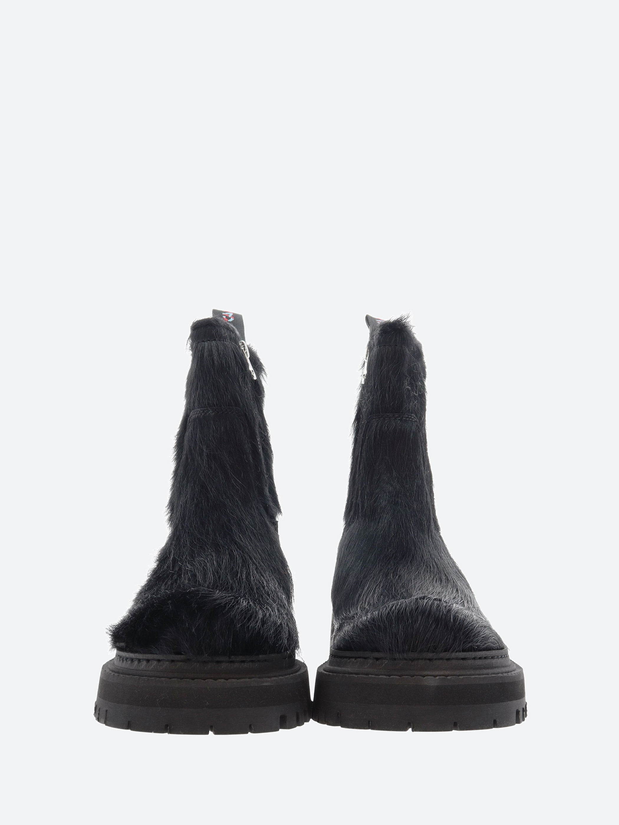 Camper - Lab Eki in Black – gravitypope