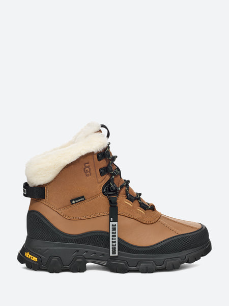 Sho　UGG Adirondack Meridian Short 1151831-CHE_1_grande.jpg?v=