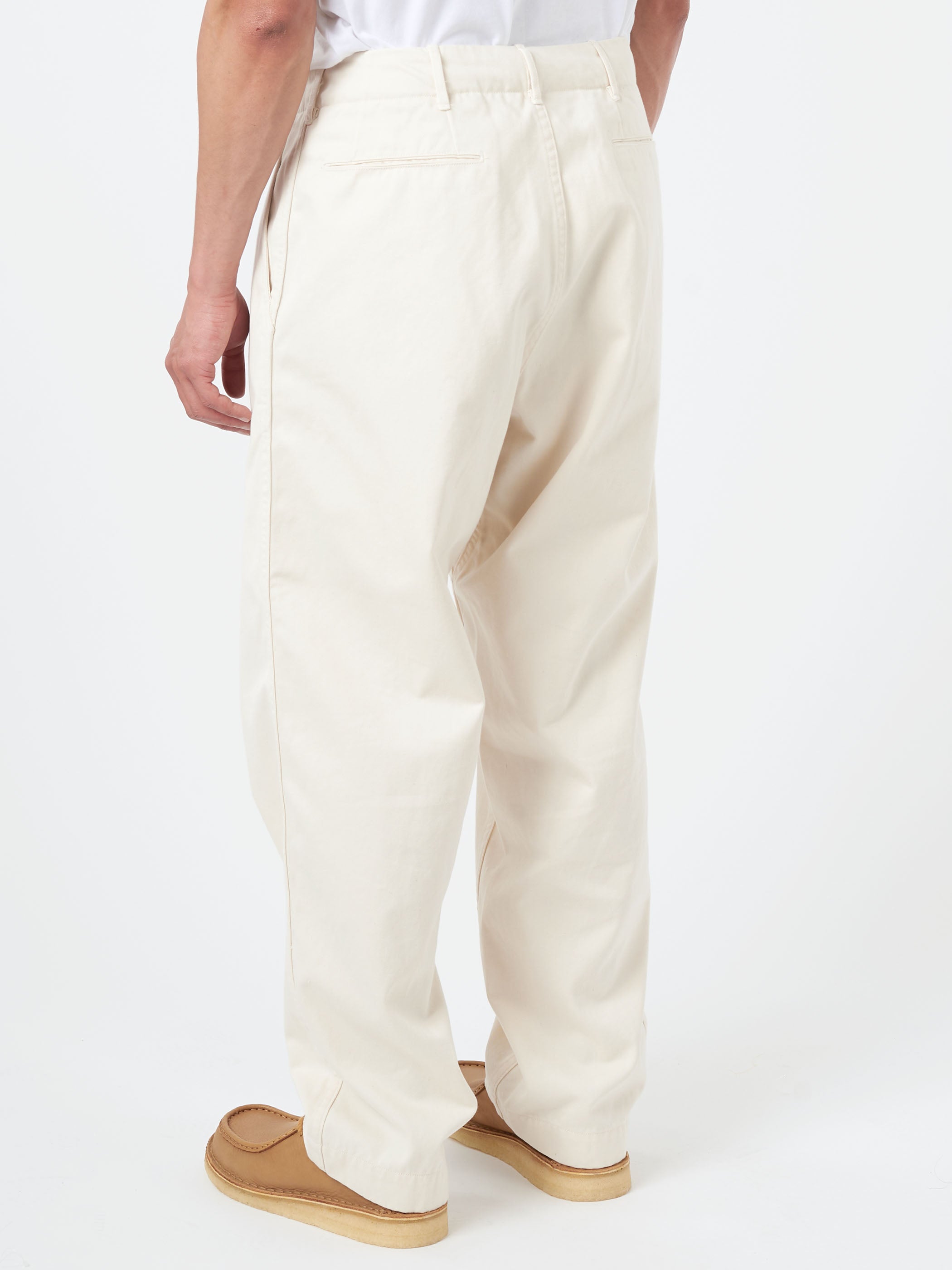 Nanamica - Wide Chino Pants in Natural – gravitypope