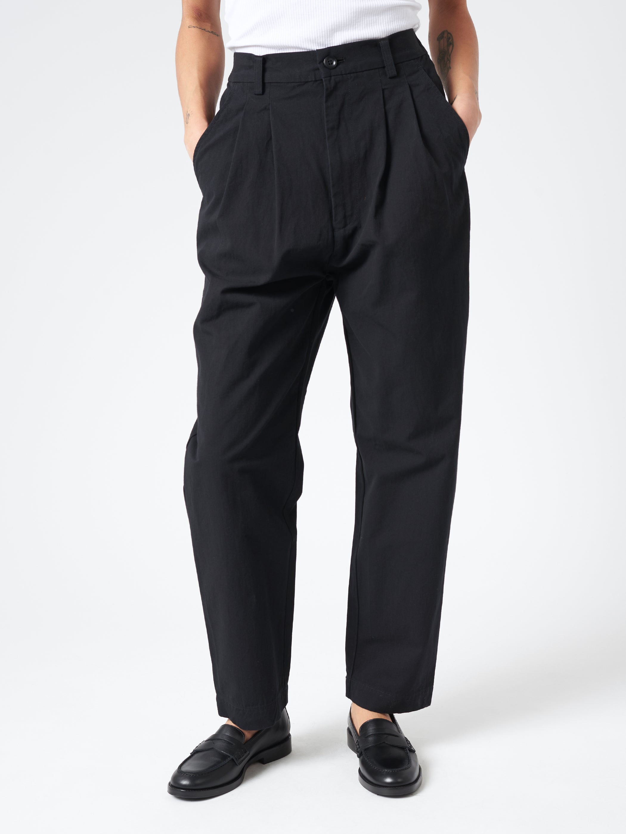 Tapered Tuck Pants