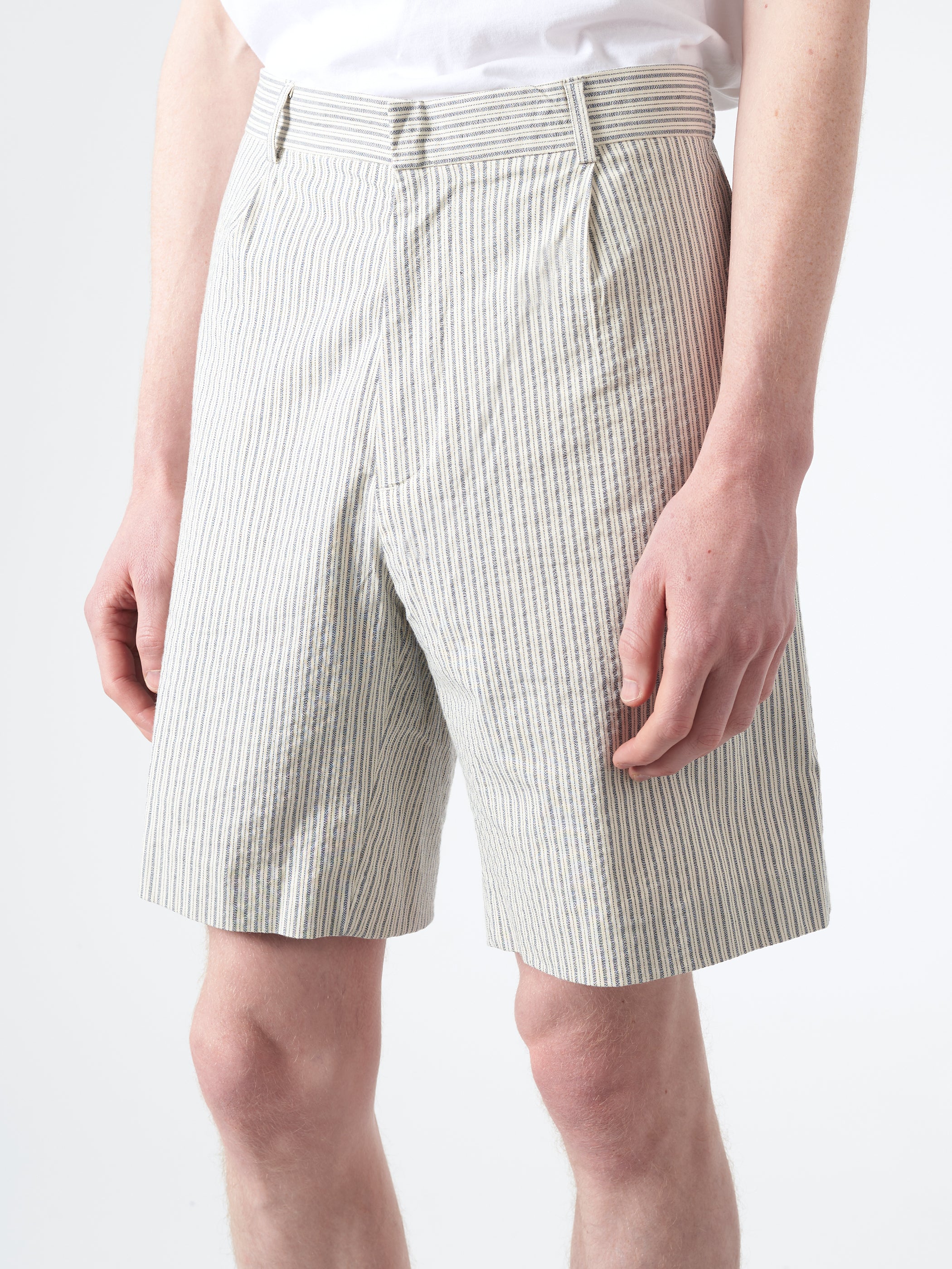 Linton Pleat Short