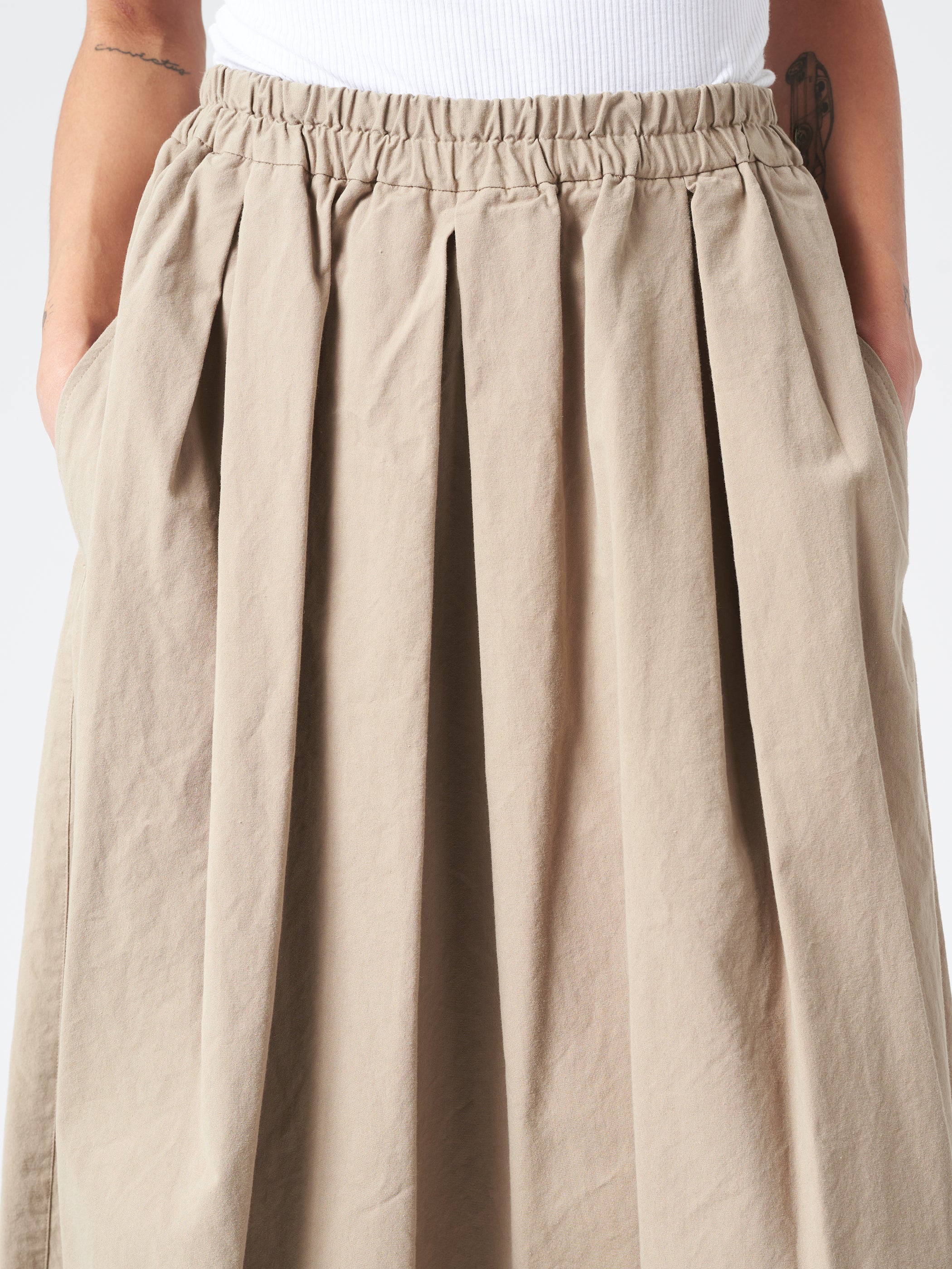 Weather Cloth Box Tuck Skirt
