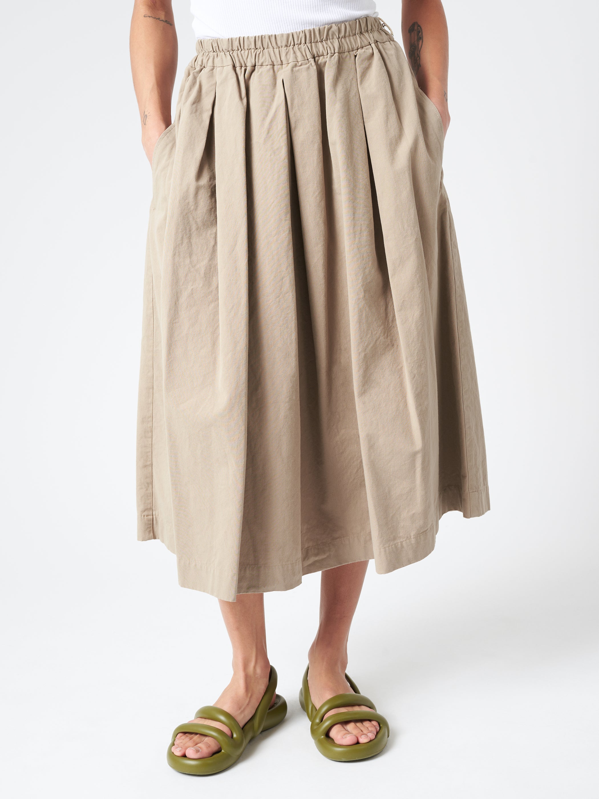 Weather Cloth Box Tuck Skirt