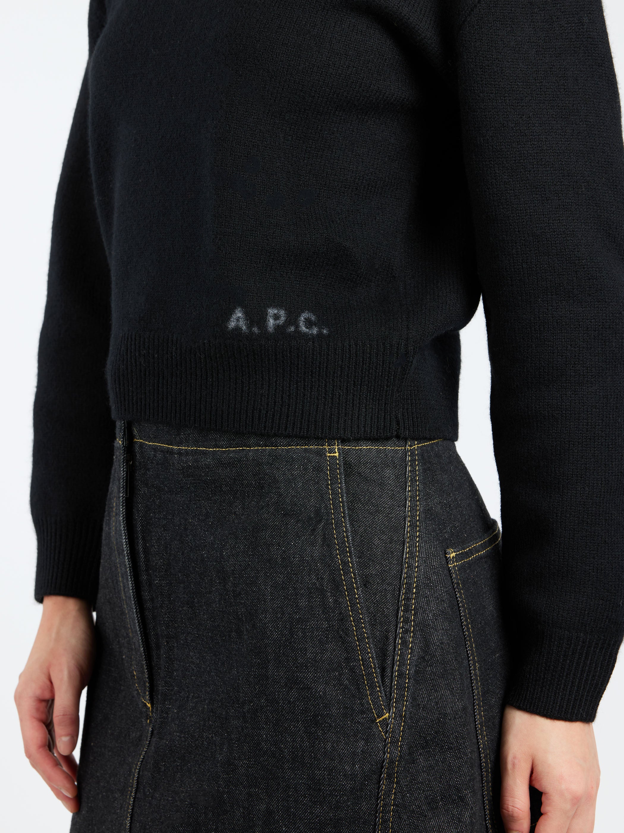 A.P.C. Esther Sweater in Black gravitypope