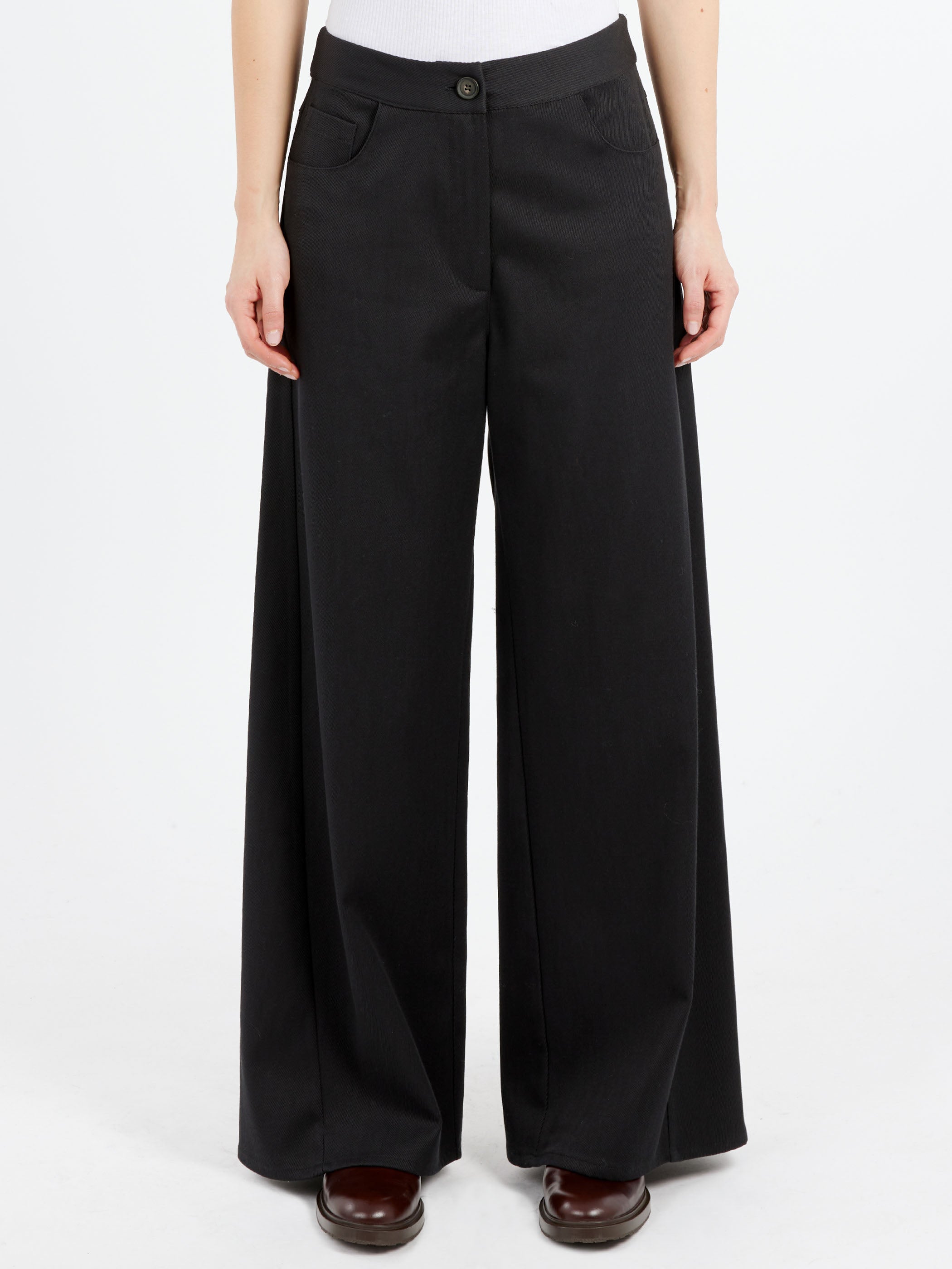 P016 Stitched Trousers