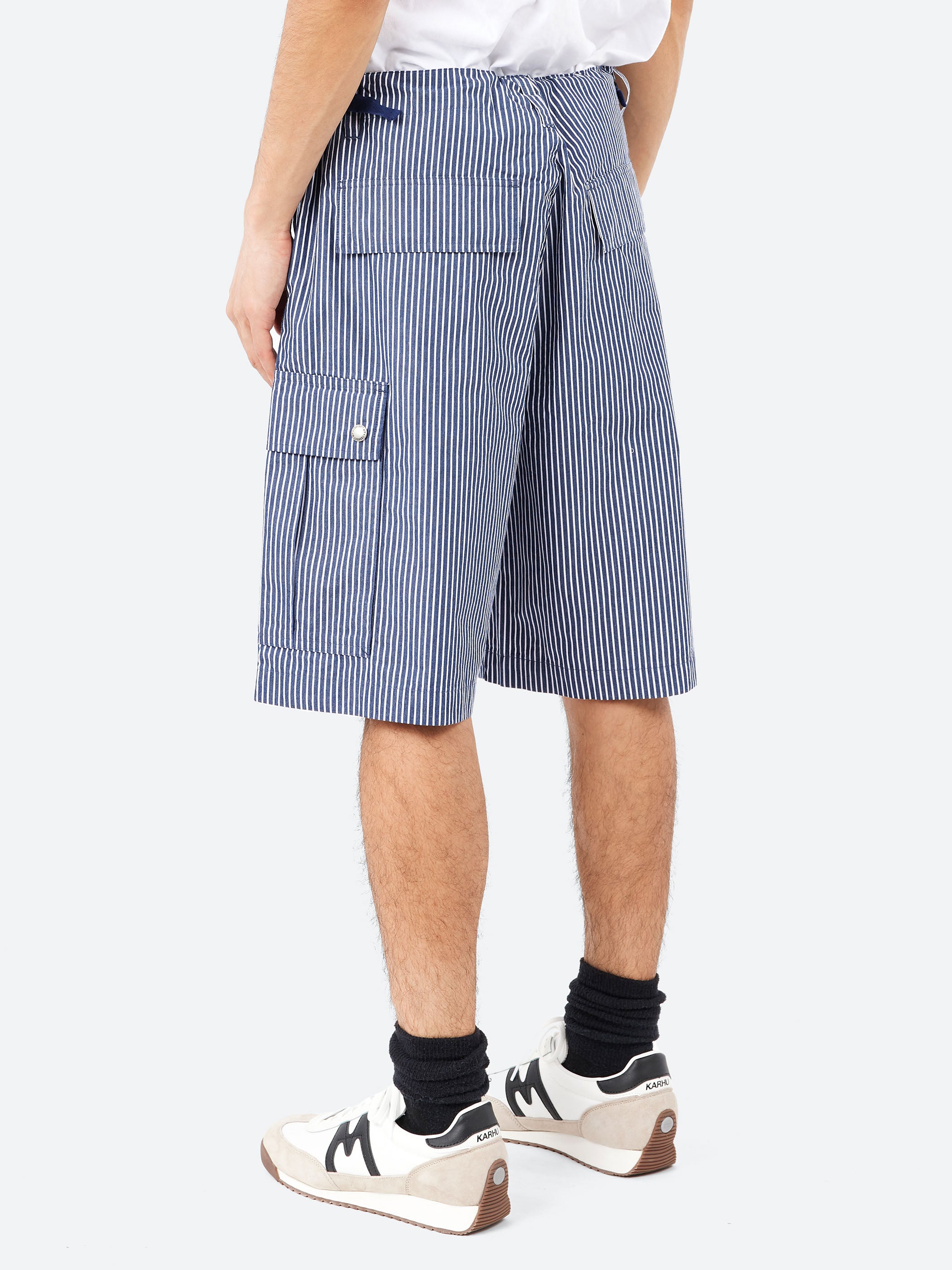 Notus Short