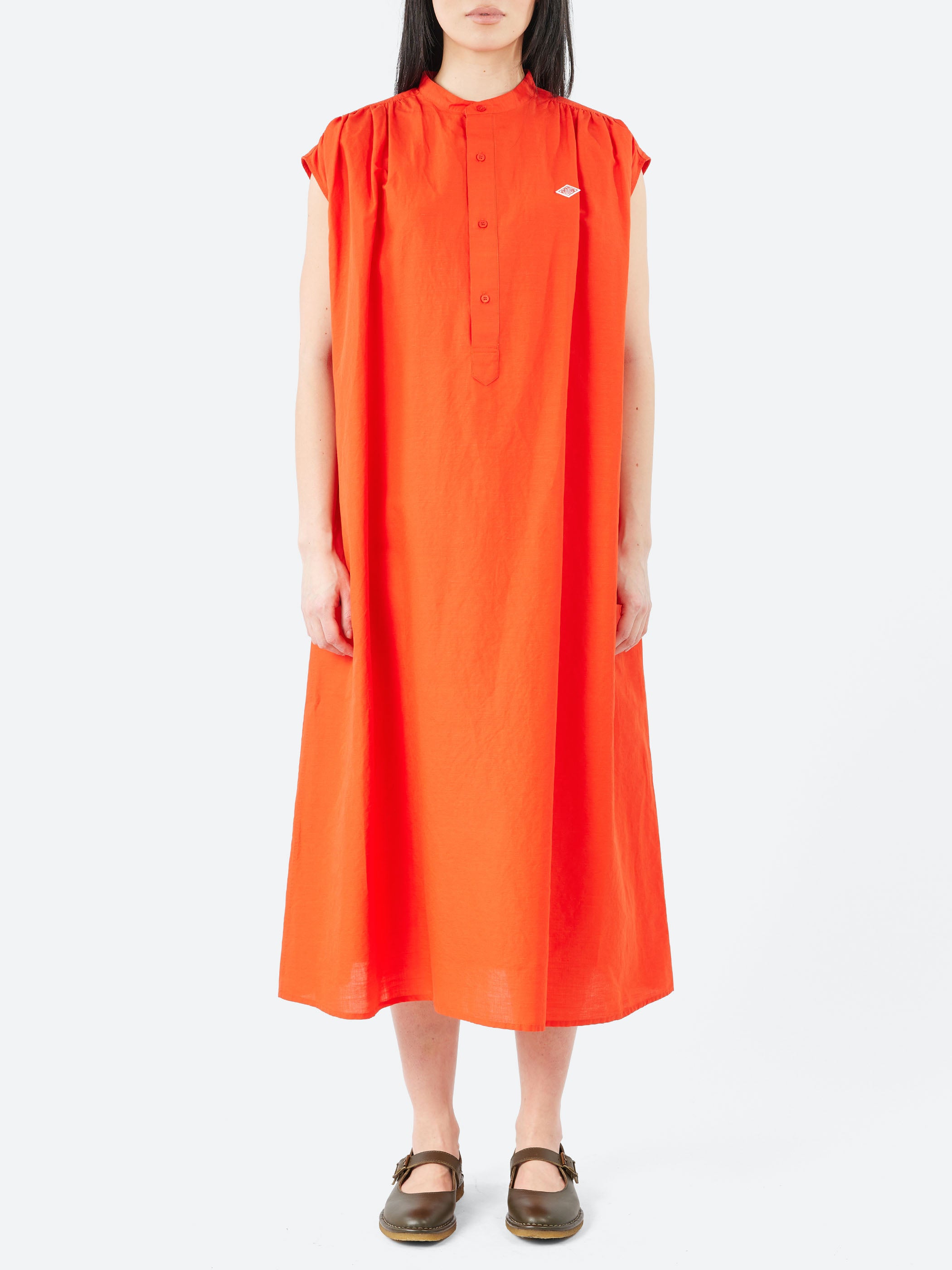 Danton - Sleeveless Dress in Black – gravitypope