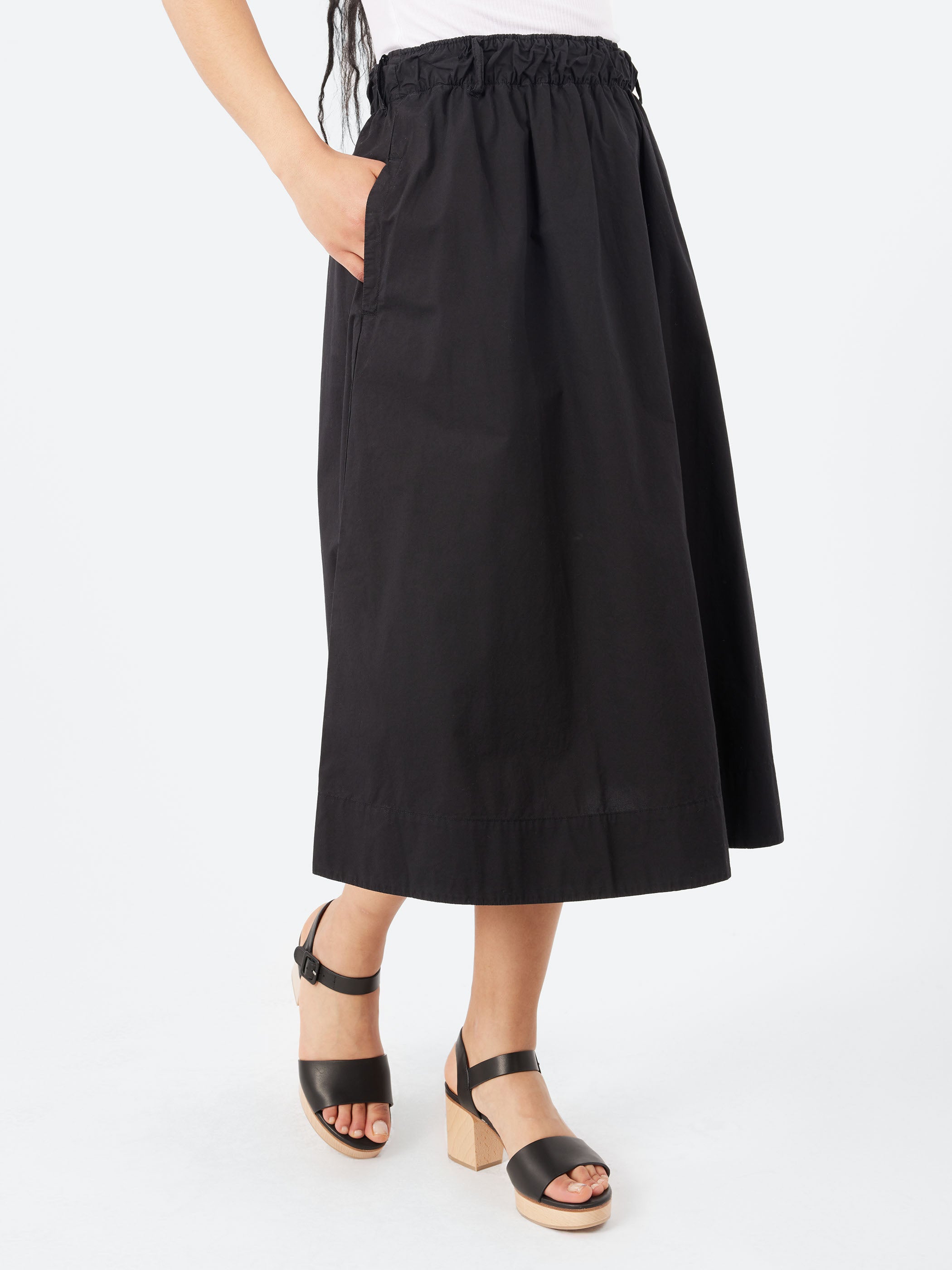 SKIRT01 Relaxed Fit Skirt