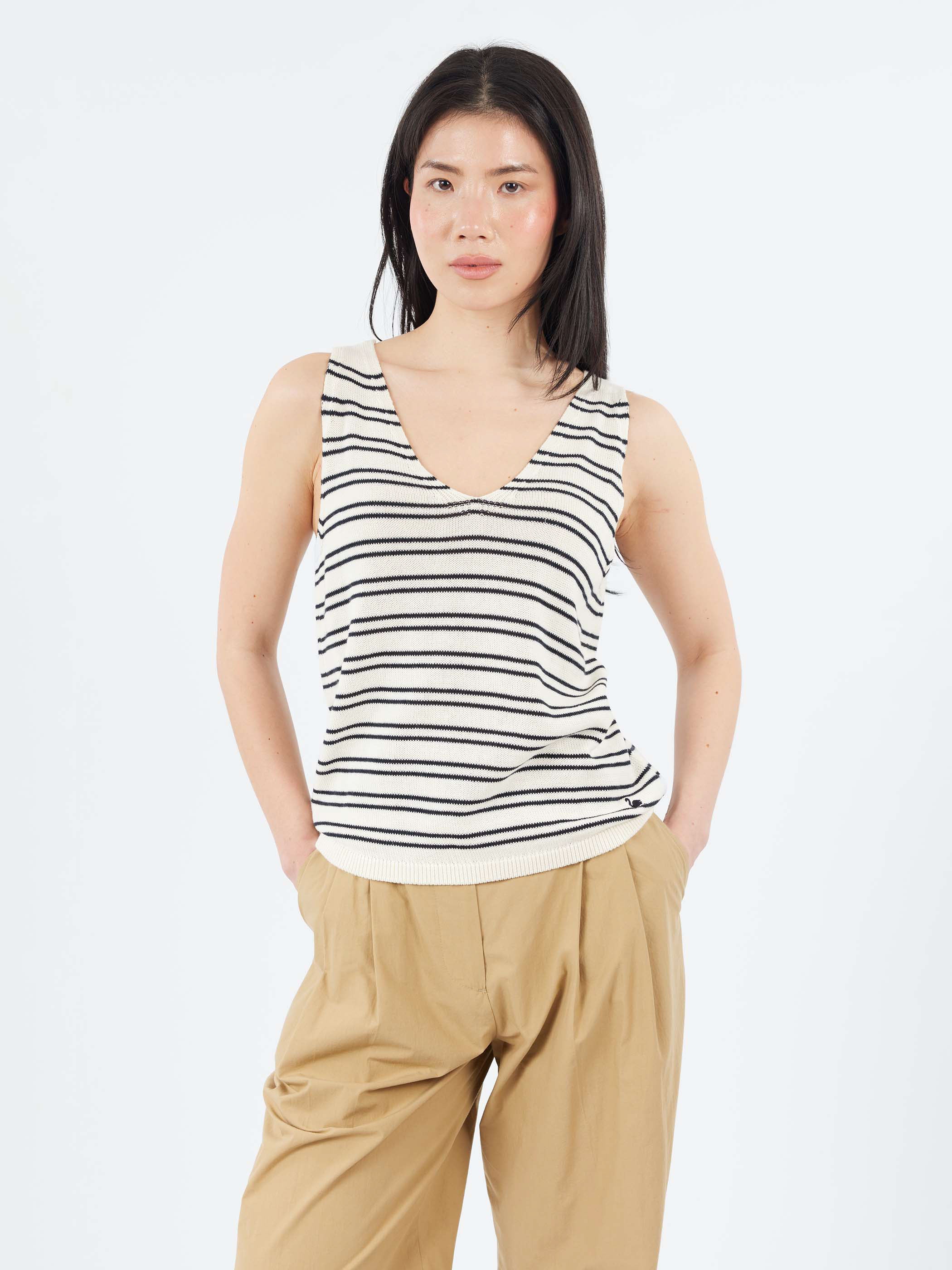 WKTOP02 Knit Top