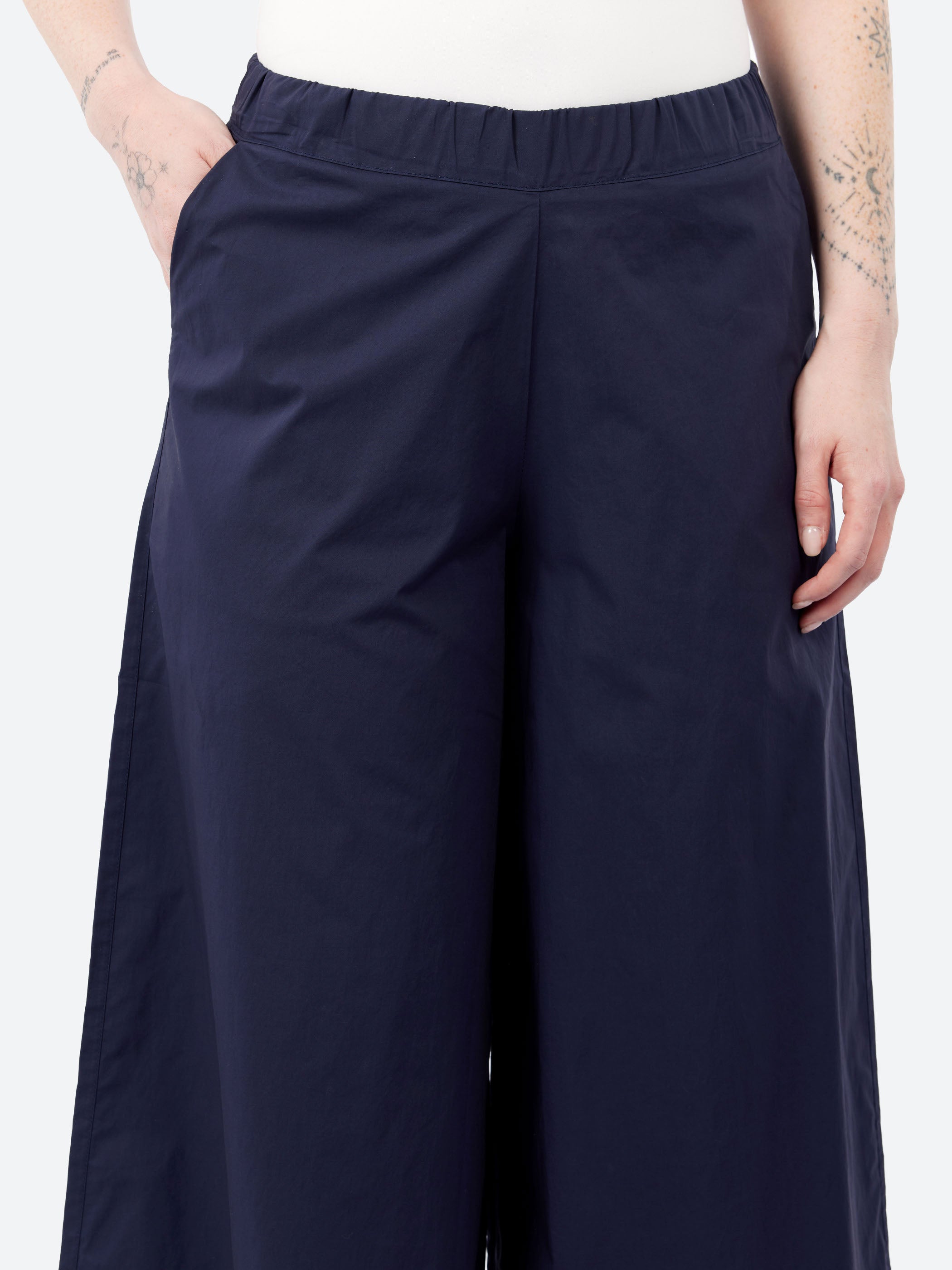 Wide Cropped Trousers