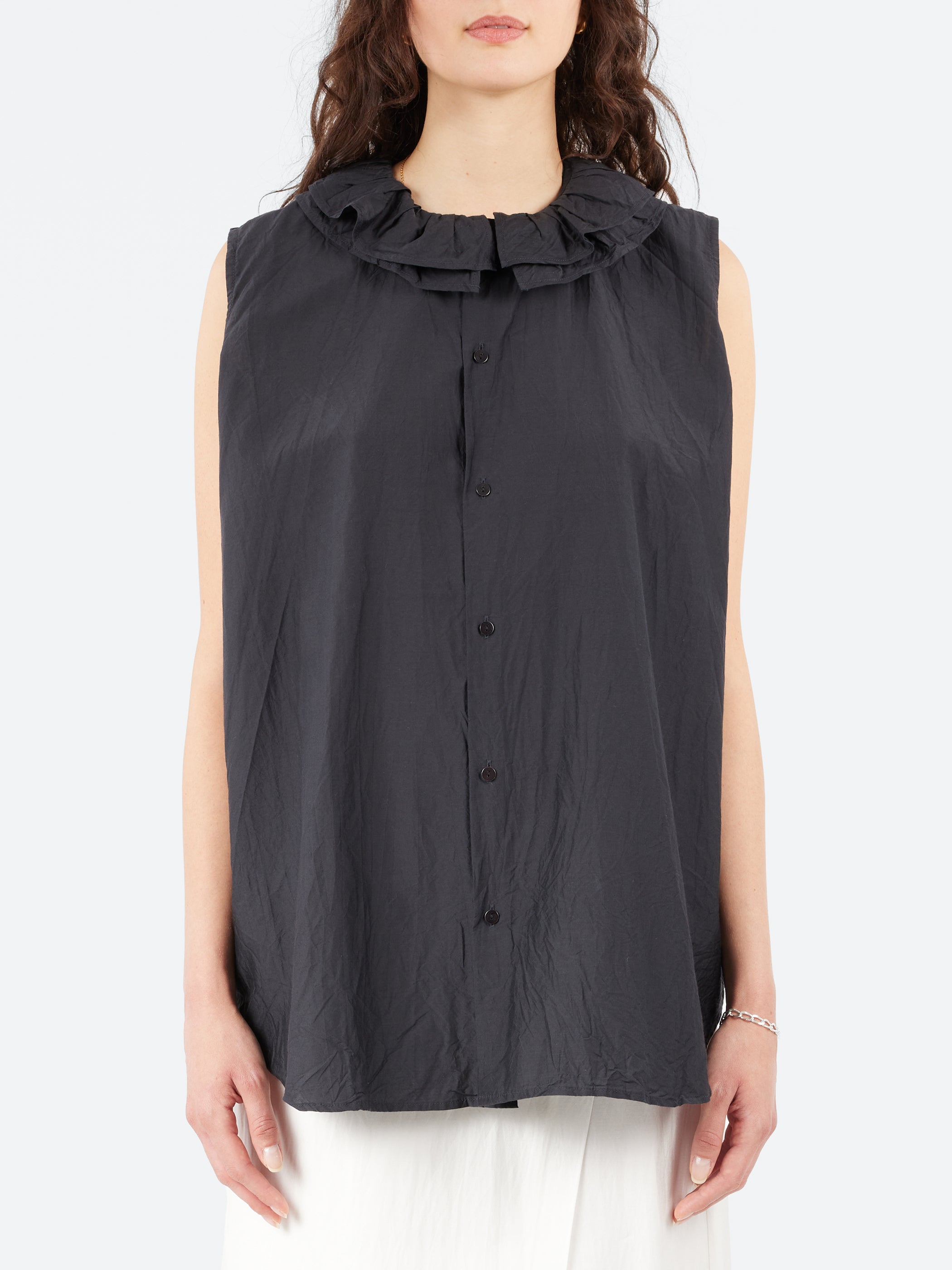 Toujours - Ruffle Collar Shirt in Black and Navy – gravitypope