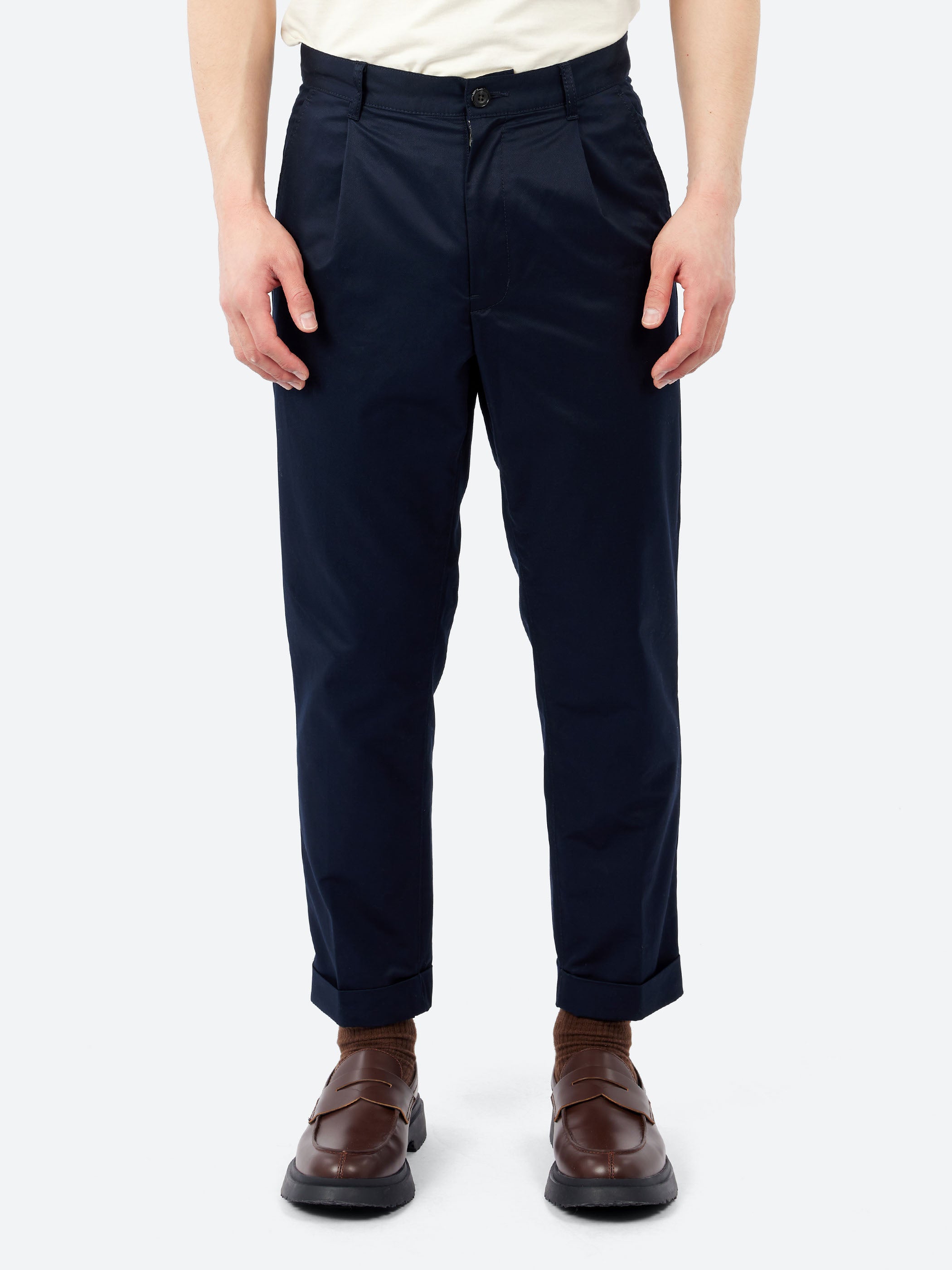 BEAMS PLUS - 1 Pleat Trouser in Navy – gravitypope