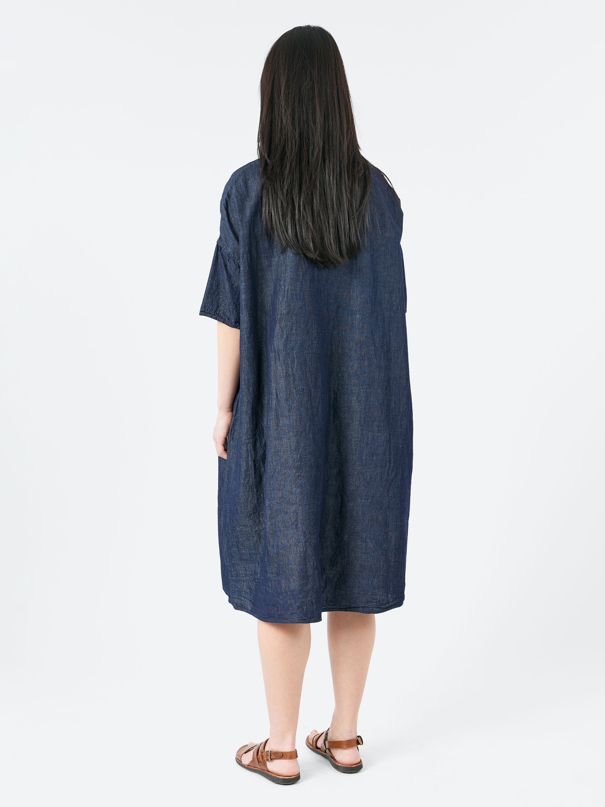 P1112 Dress