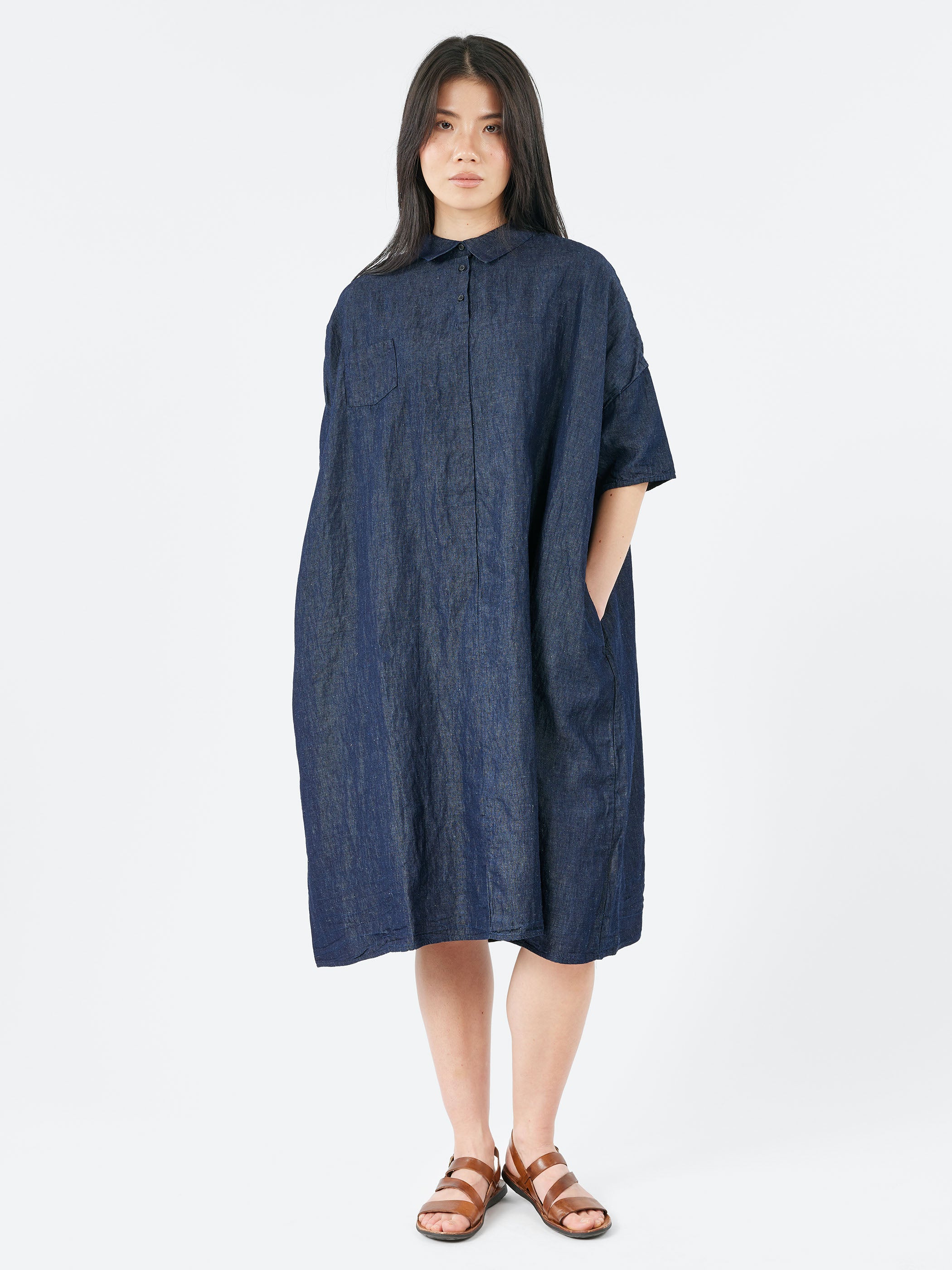 P1112 Dress