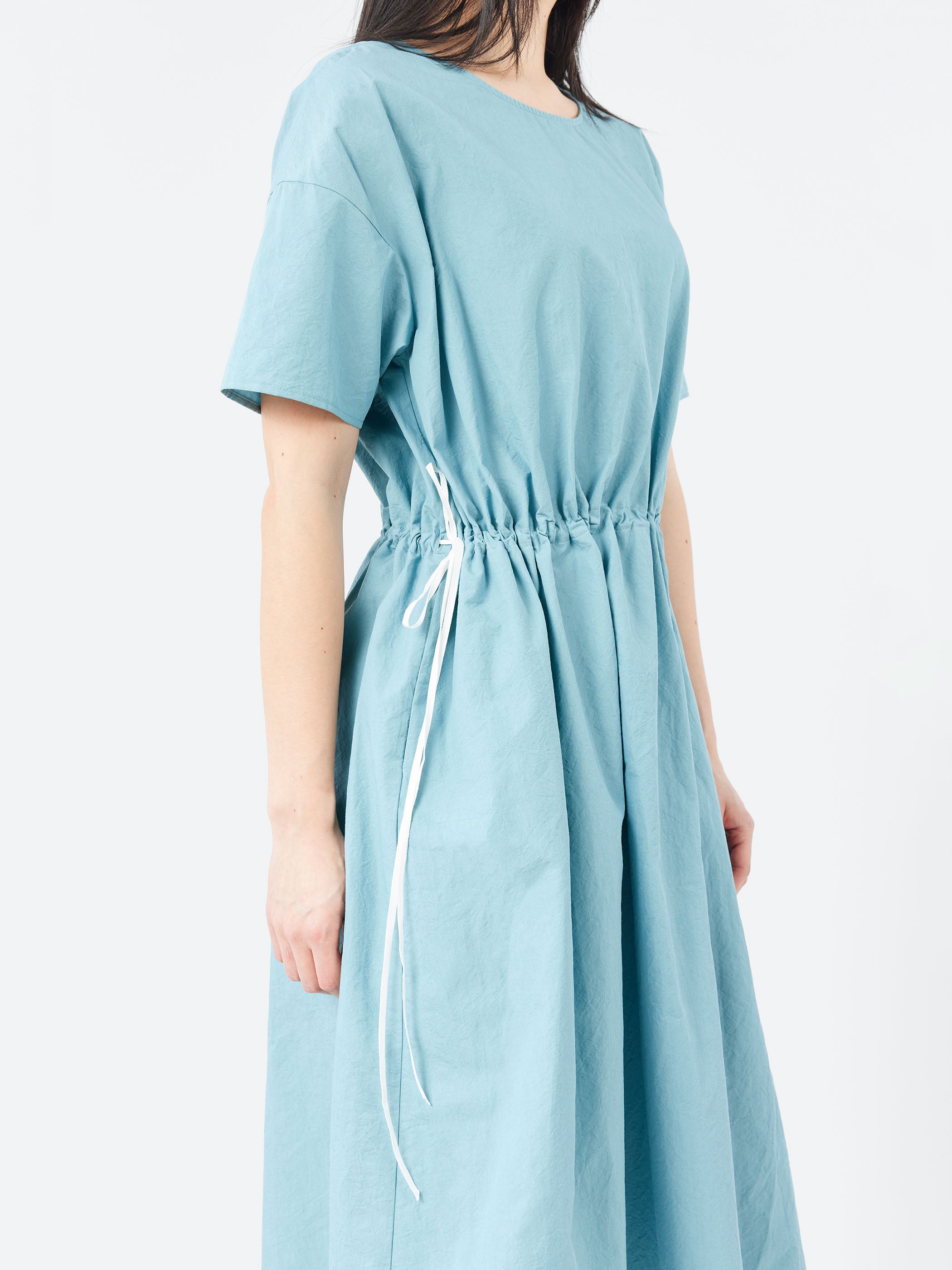 P1935 Dress