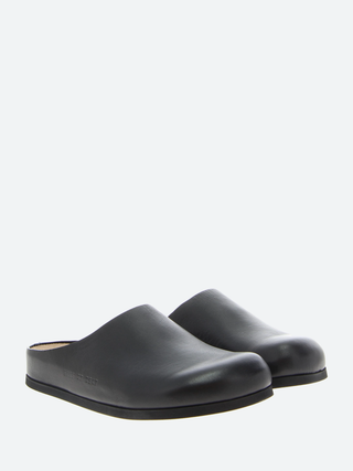 Common Projects Clog