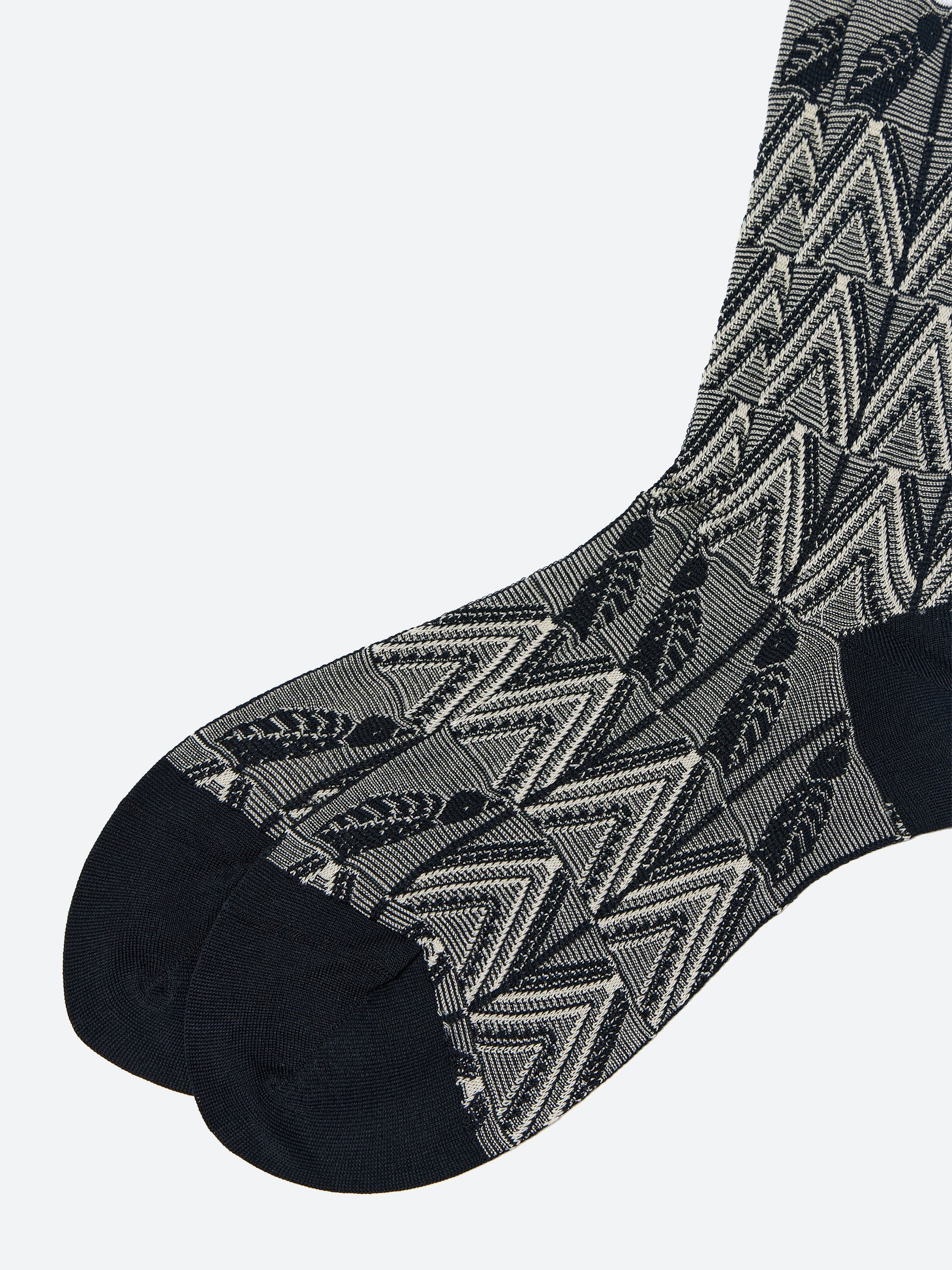 Leaf Bird Socks
