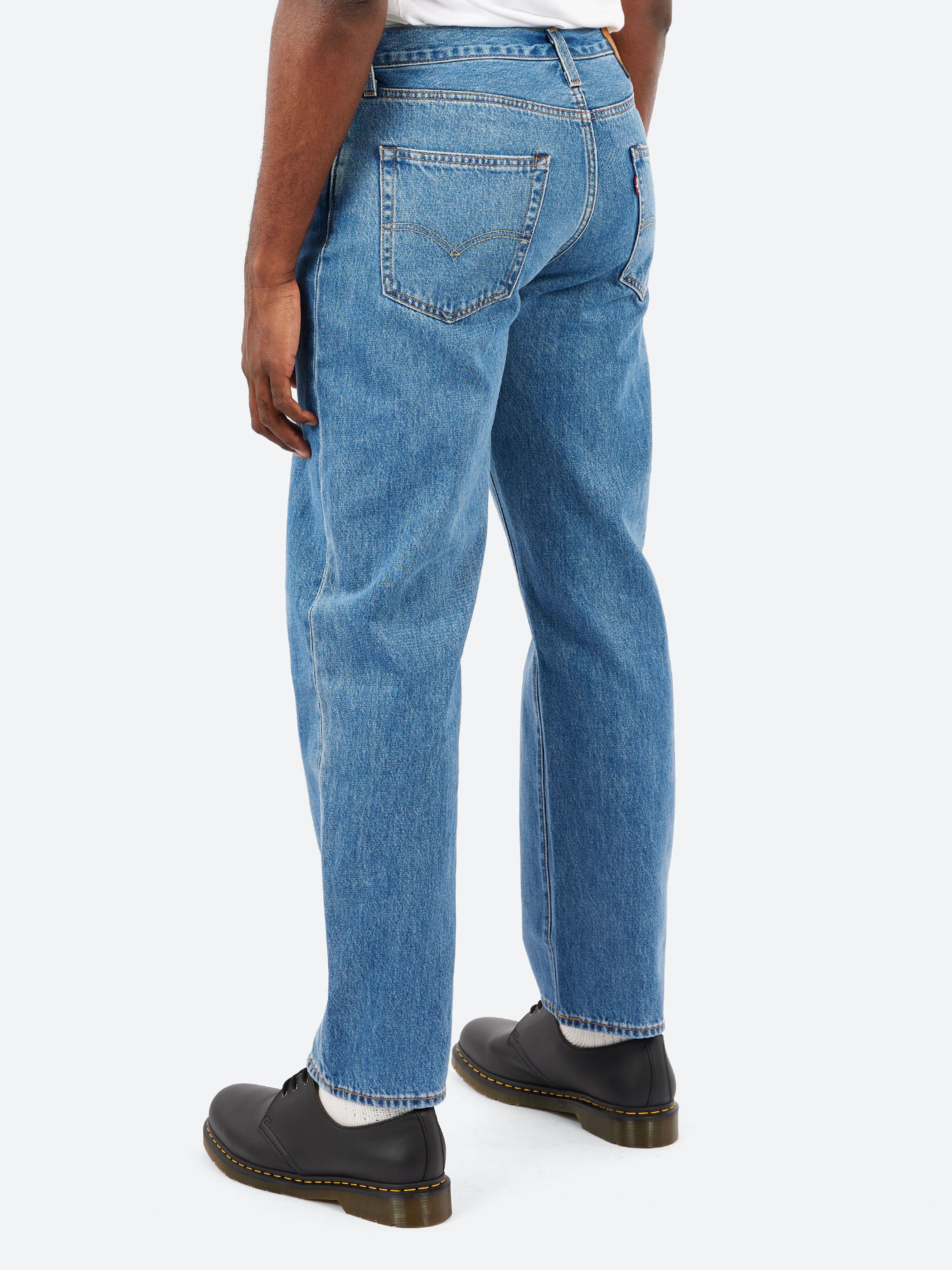 568 Loose Straight Jeans