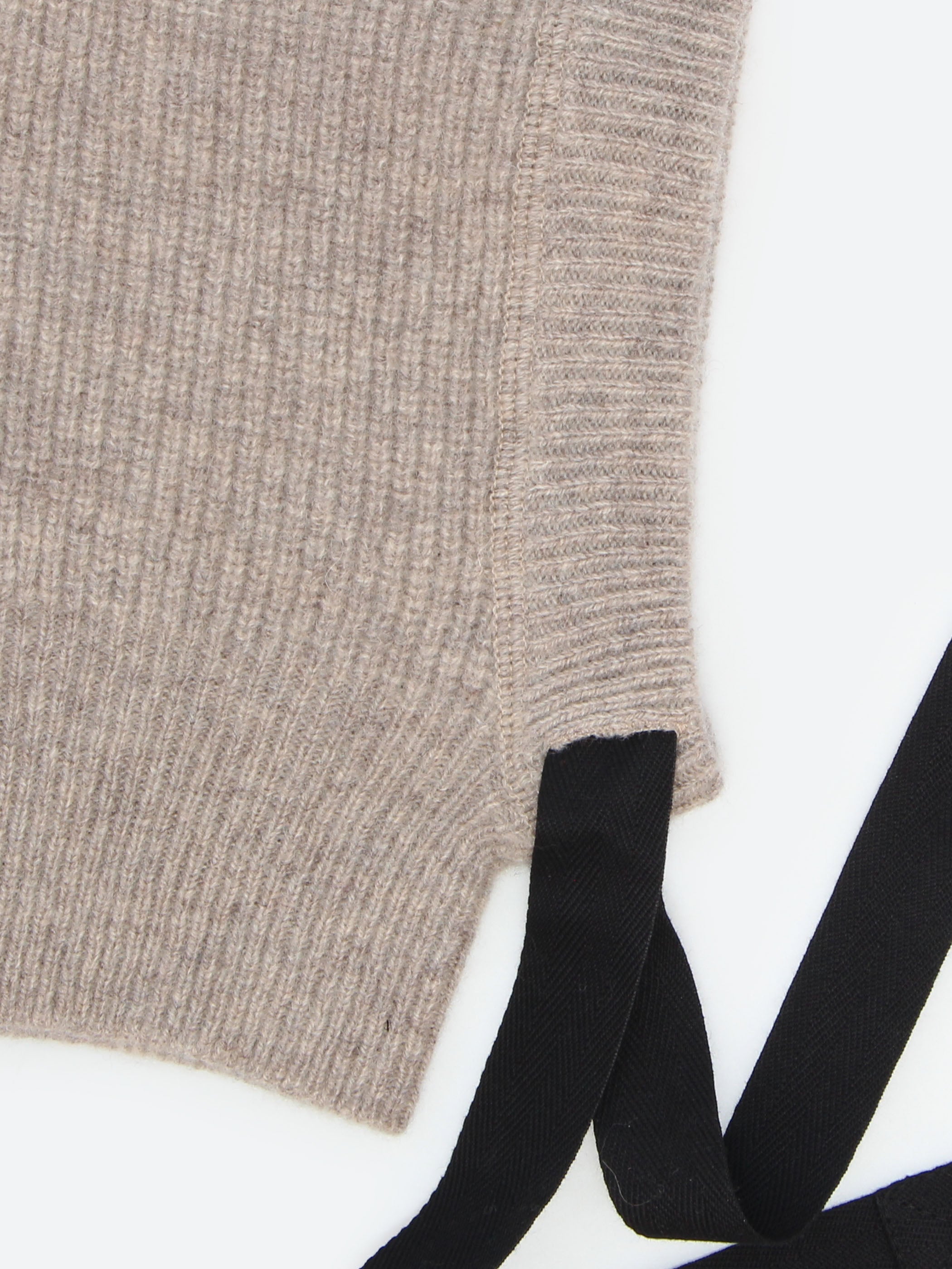【試着のみ】MHL KNITTED HOOD Margaret Howell MHL Knitted Hood Lambswool Conker – Très Bien
