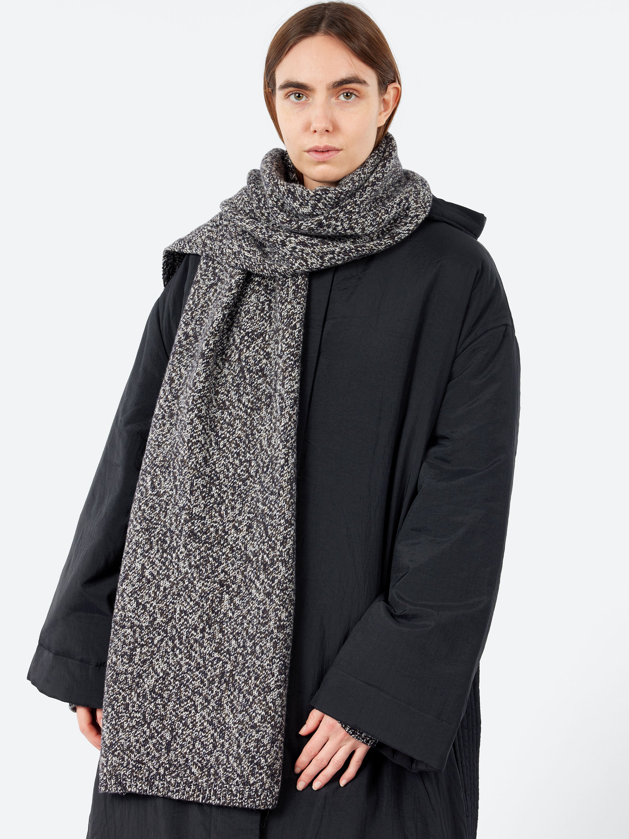 Studio Nicholson - Izul Scarf in Navy Mouline – gravitypope