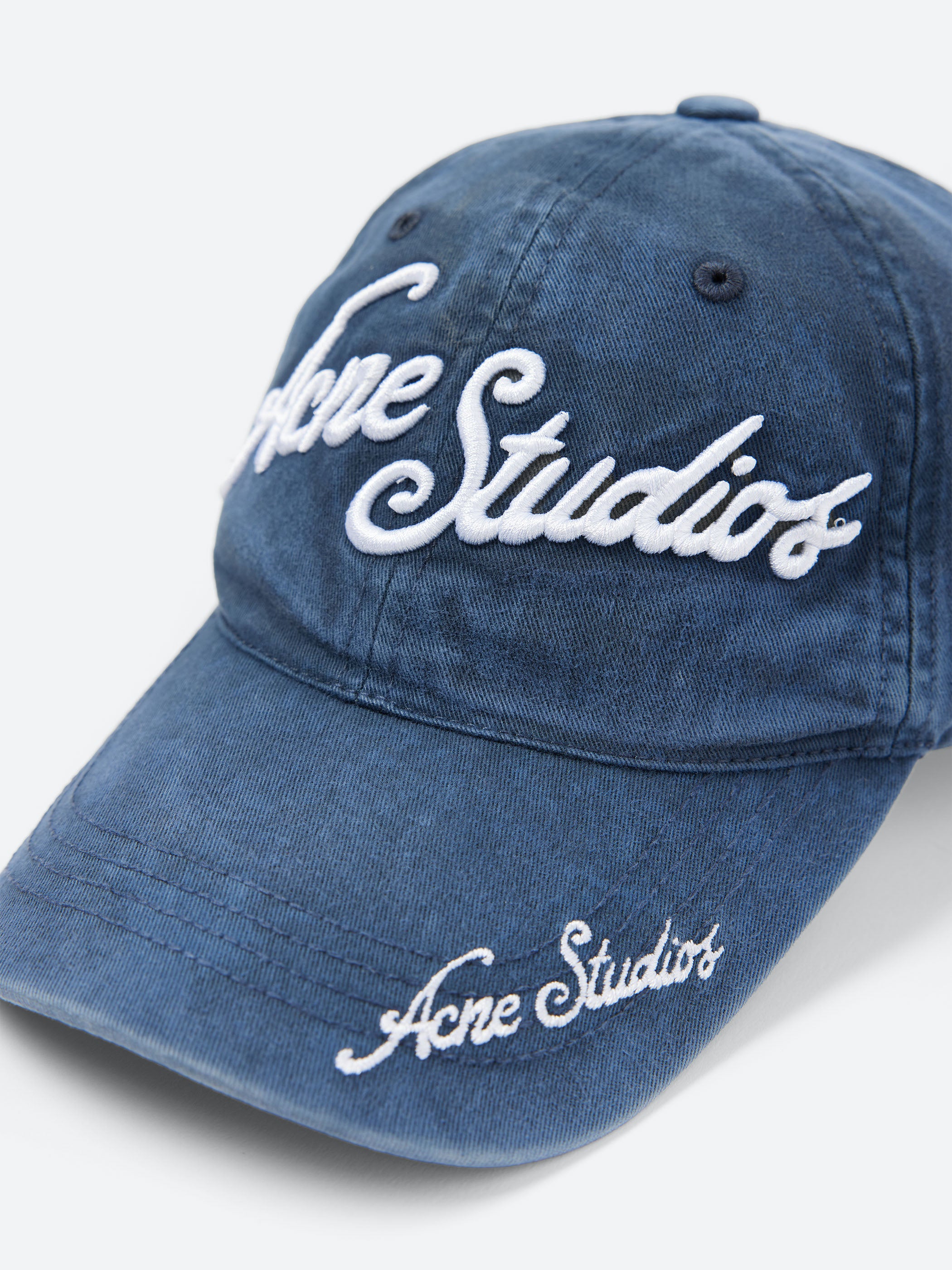 Logo Cap