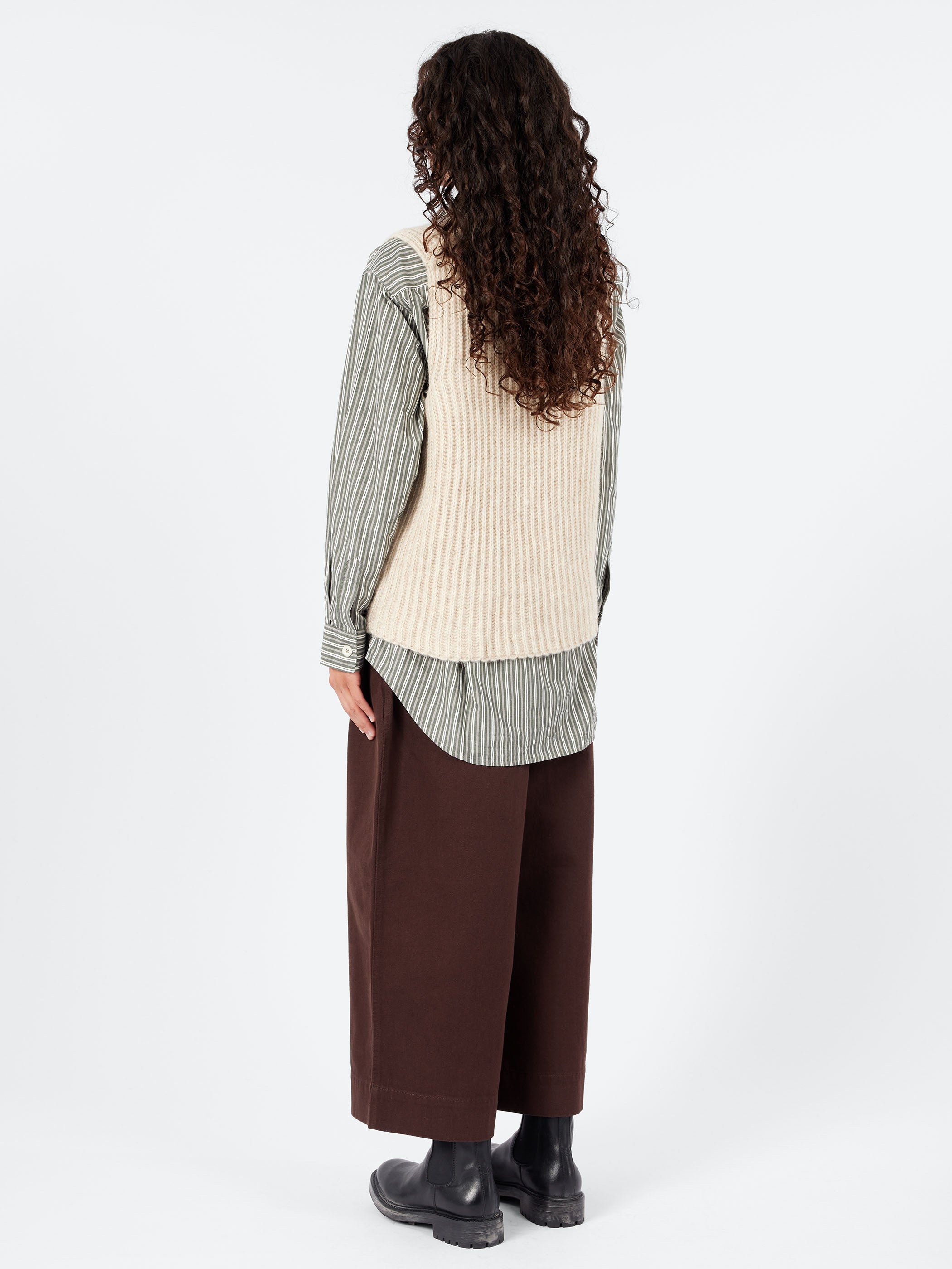 2572 Vest