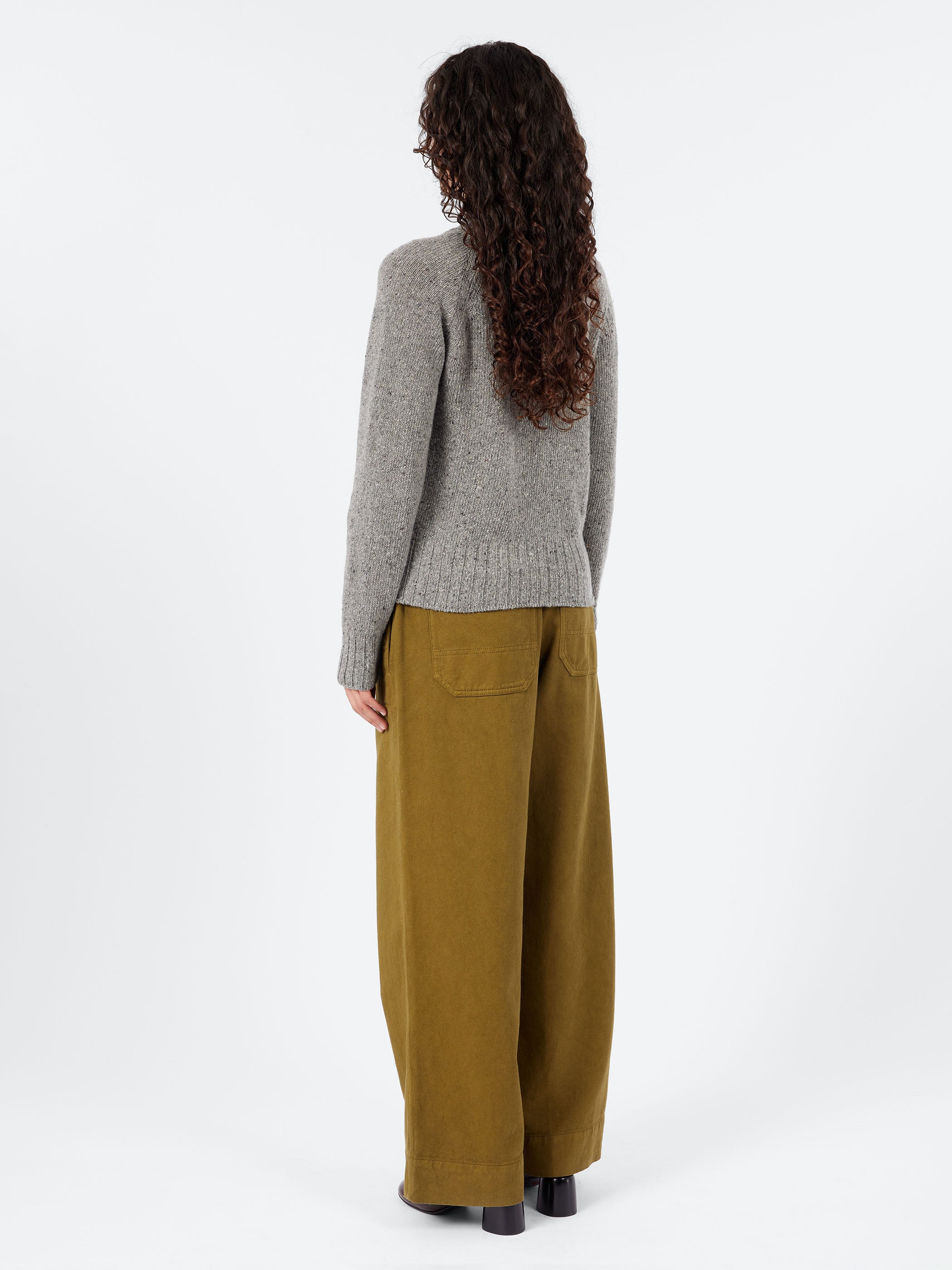 2575 Round Neck