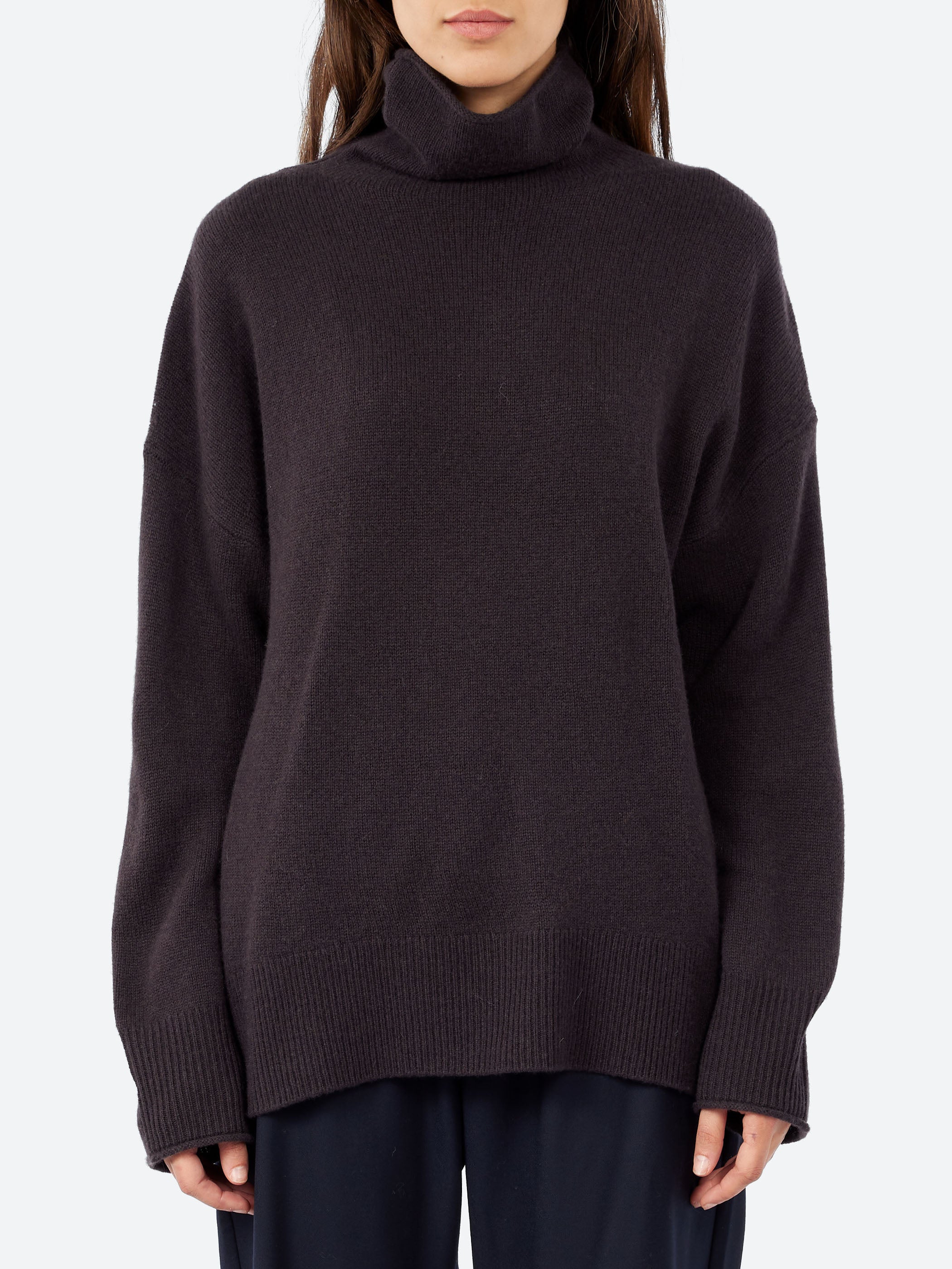 Roll Neck Wool Cashmere Sweater