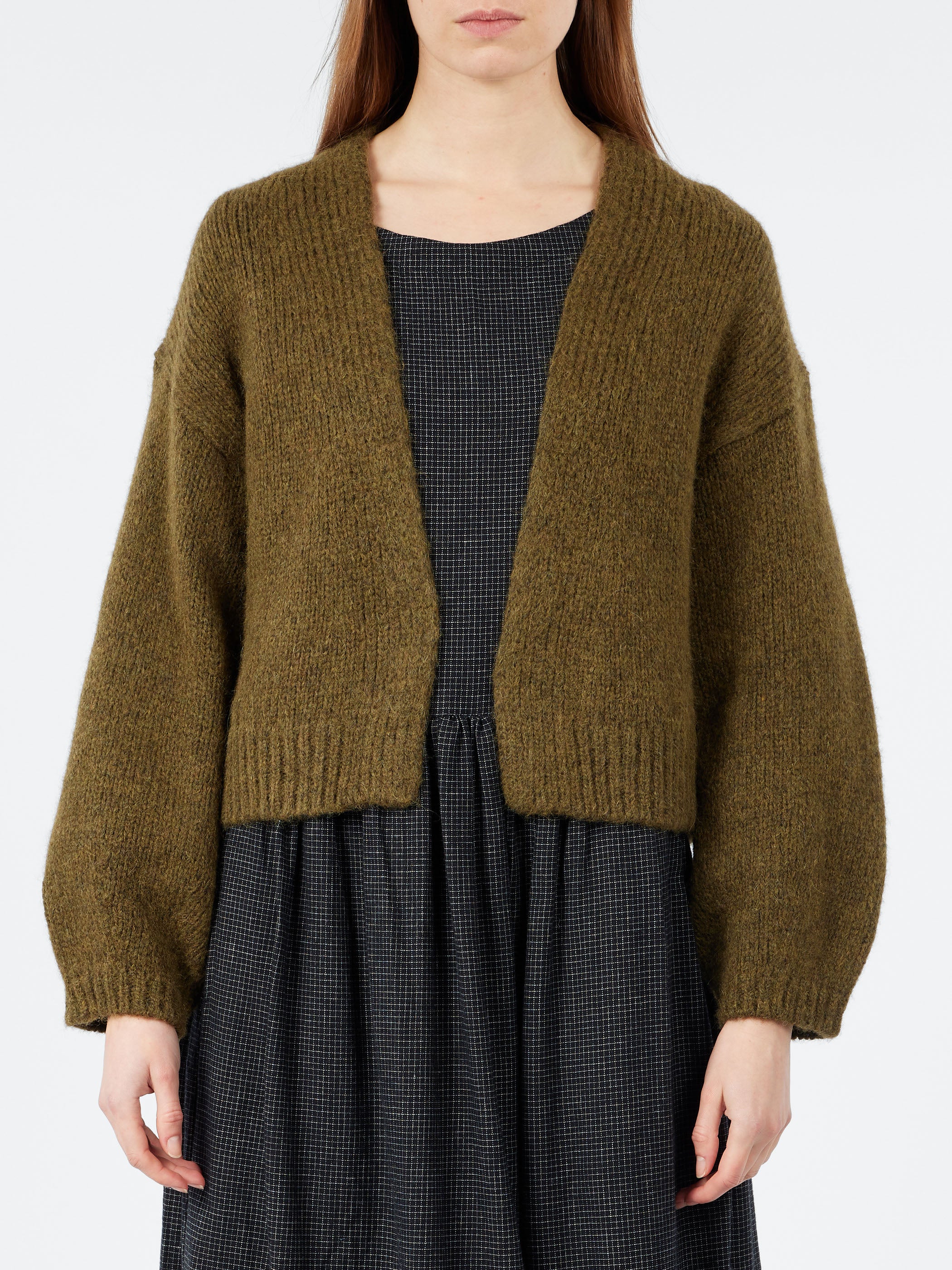 L'Appartement     Volume Sleeve Knit カーキ NEW ARRIVALS｜L'Appartement｜ブログ｜BAYCREW'S STORE