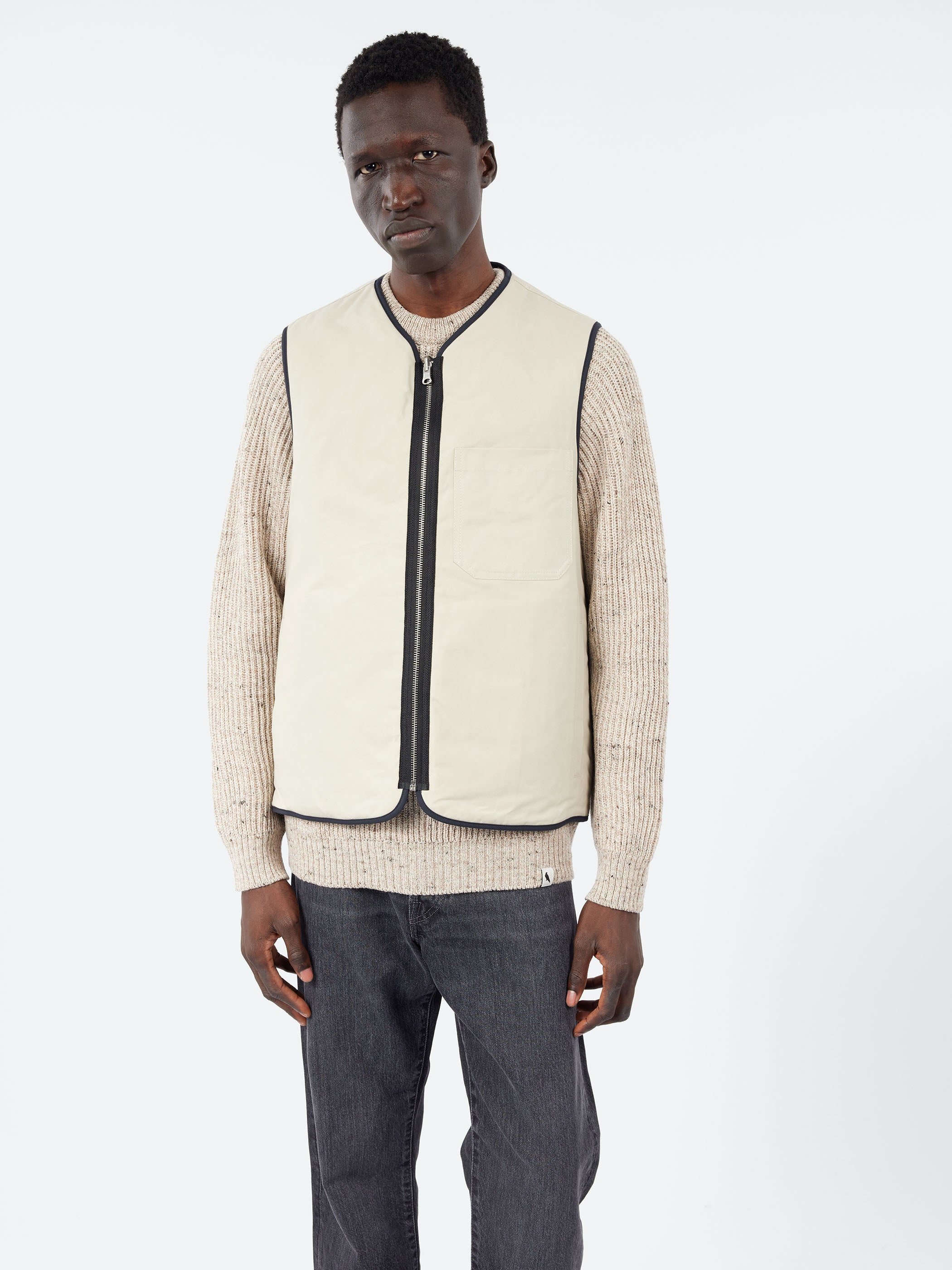 Peregrine - Rex Reverse Gilet in Concrete – gravitypope