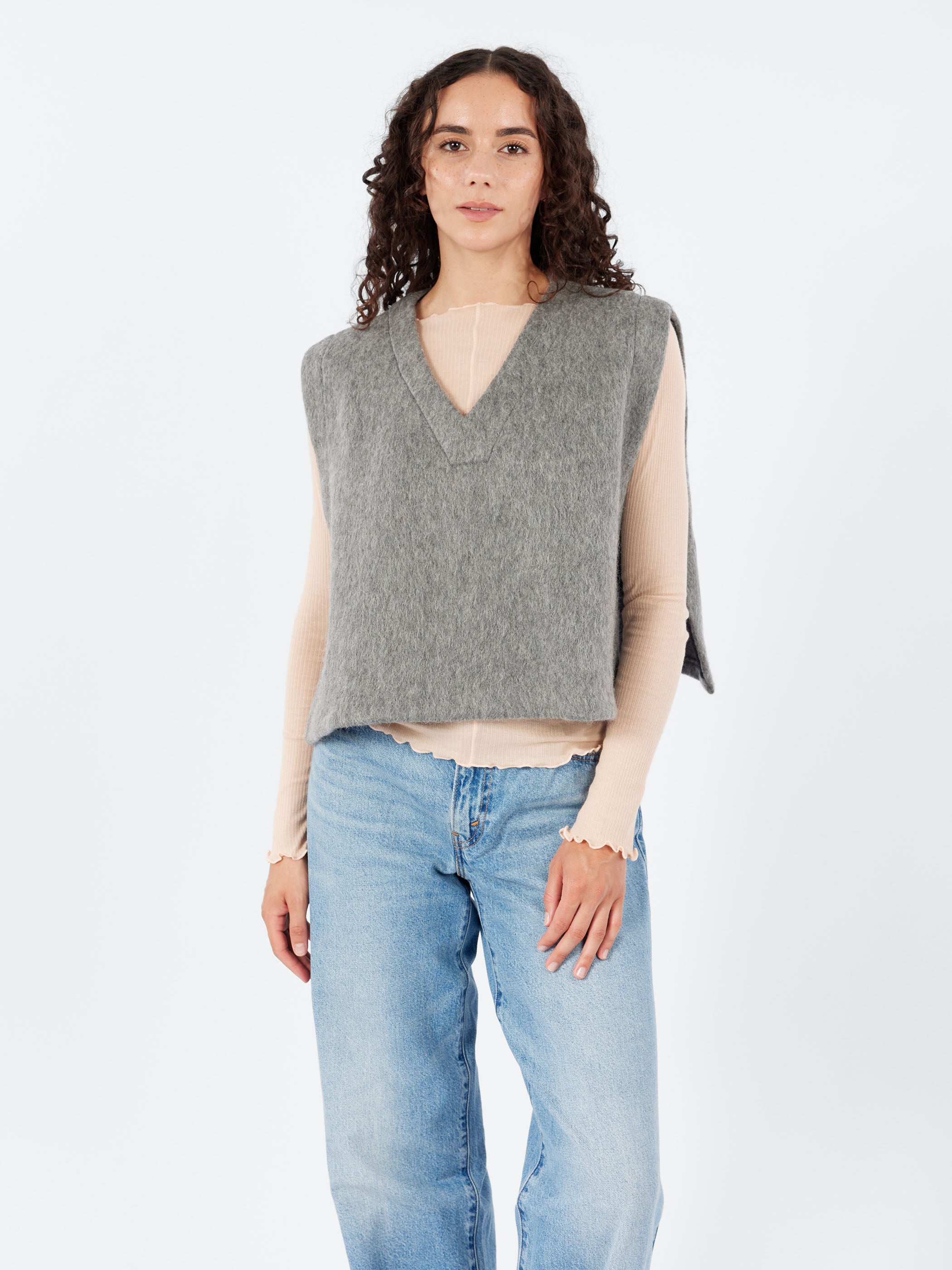 Vee Vest