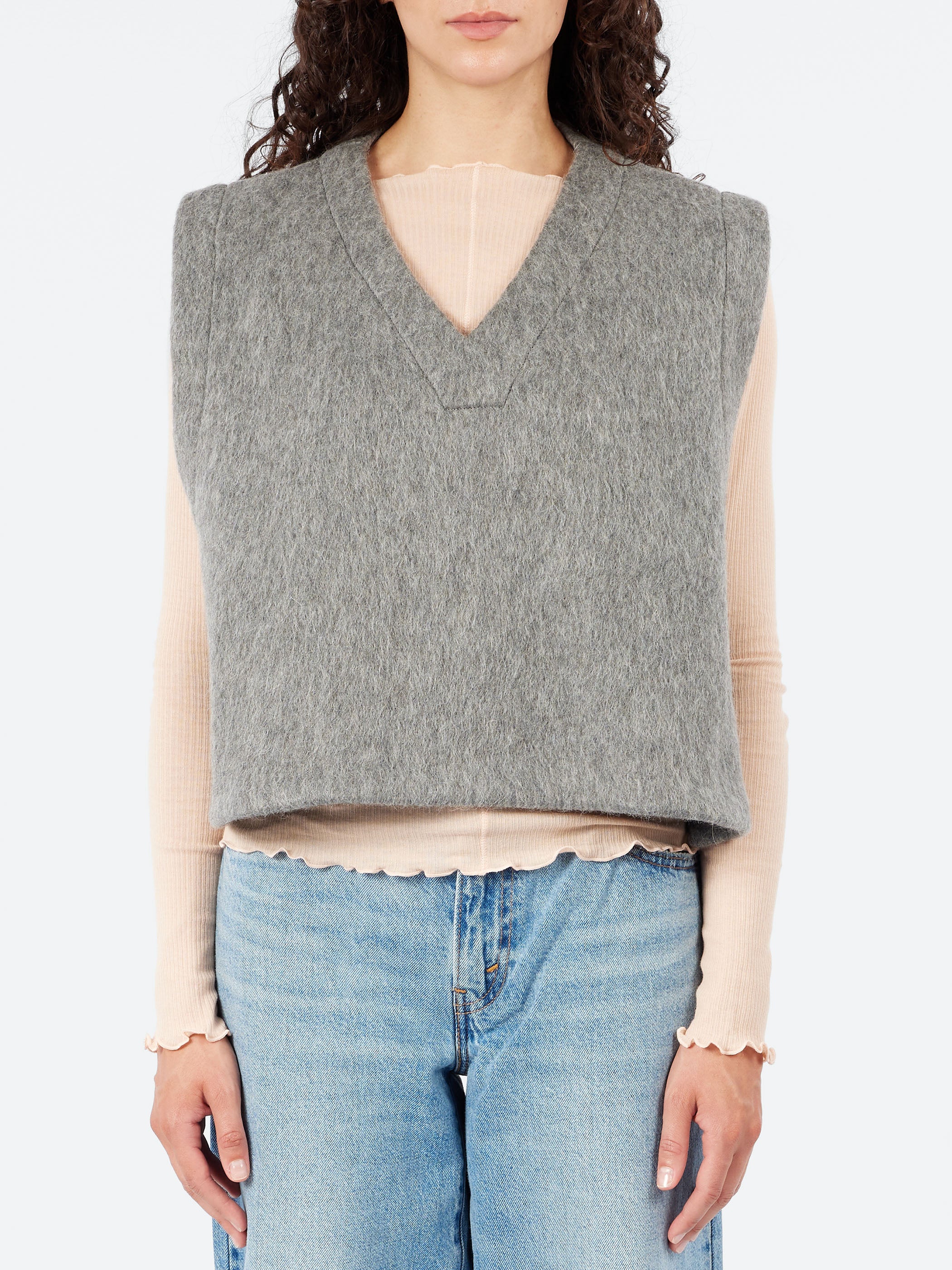 Vee Vest