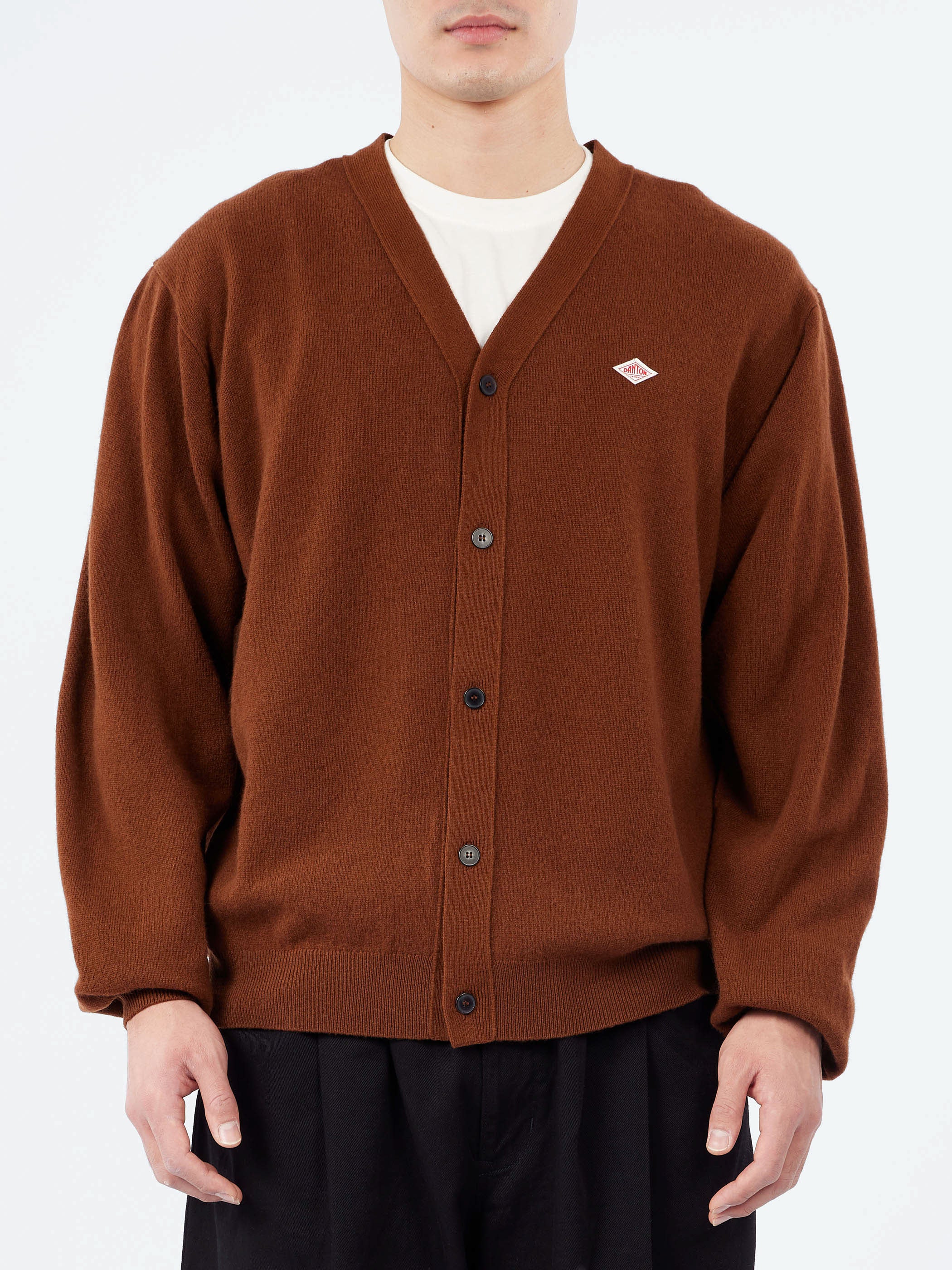 Danton - Lambswool V-Neck Cardigan in Dark Green – gravitypope