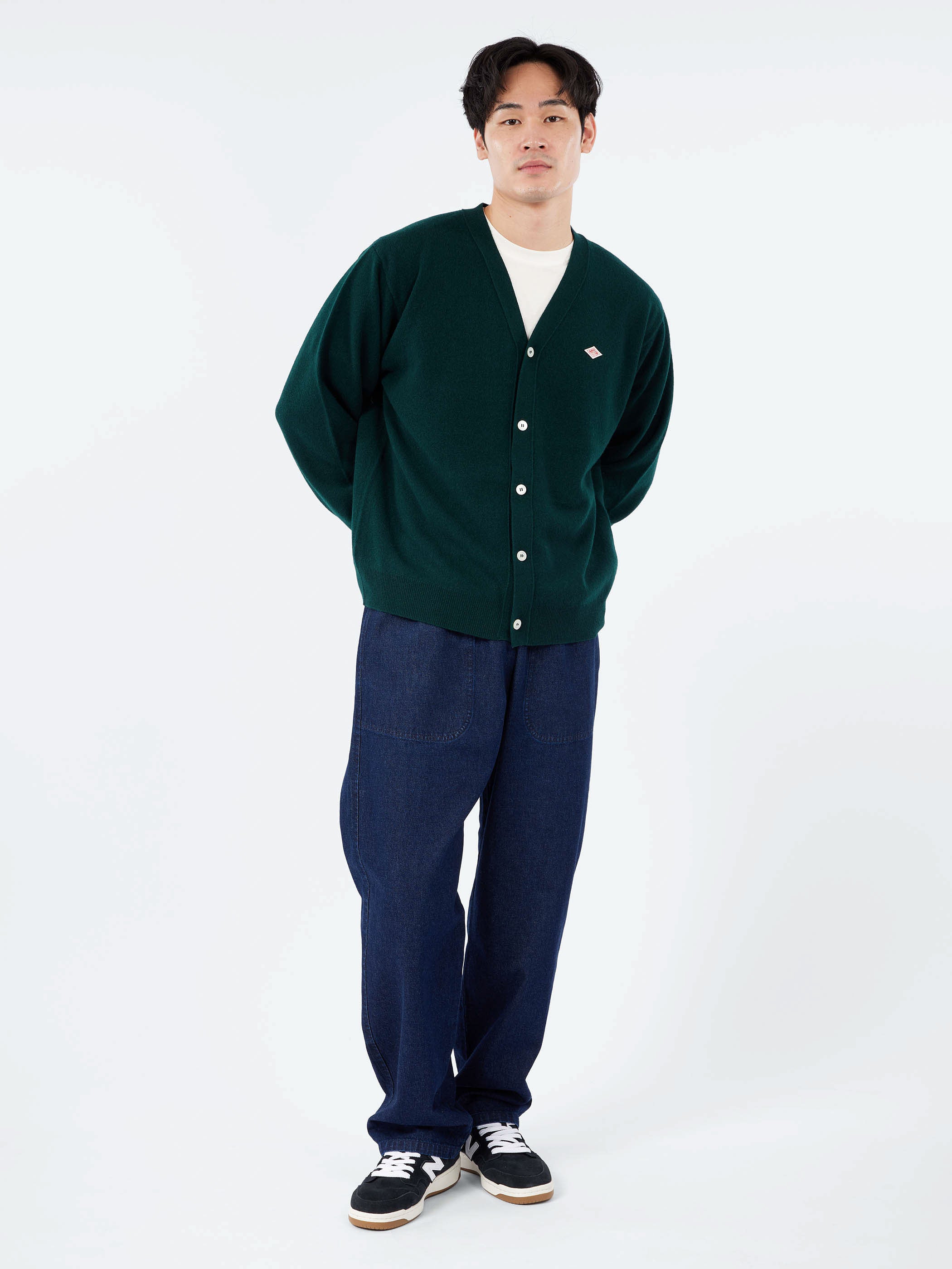 Danton - Lambswool V-Neck Cardigan in Dark Green – gravitypope