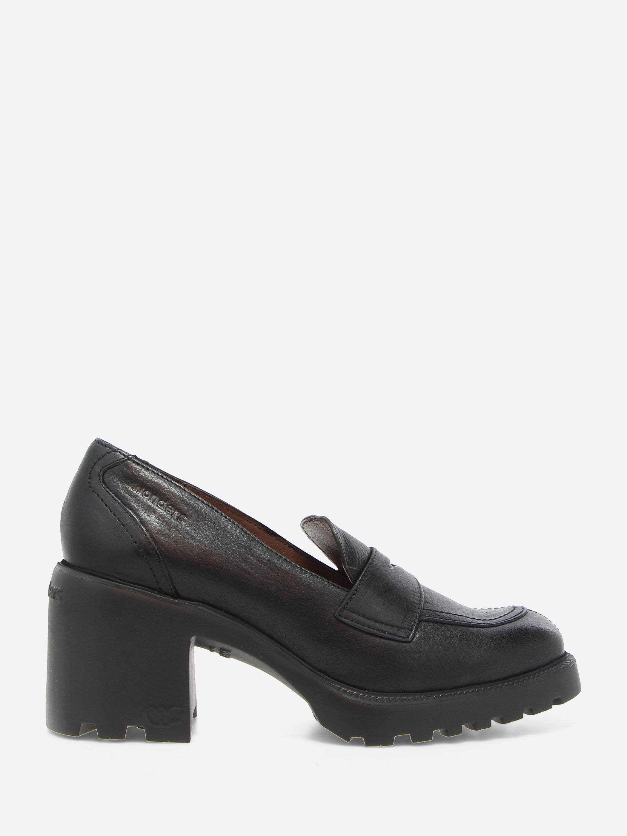 G-7201 Ilma Loafers