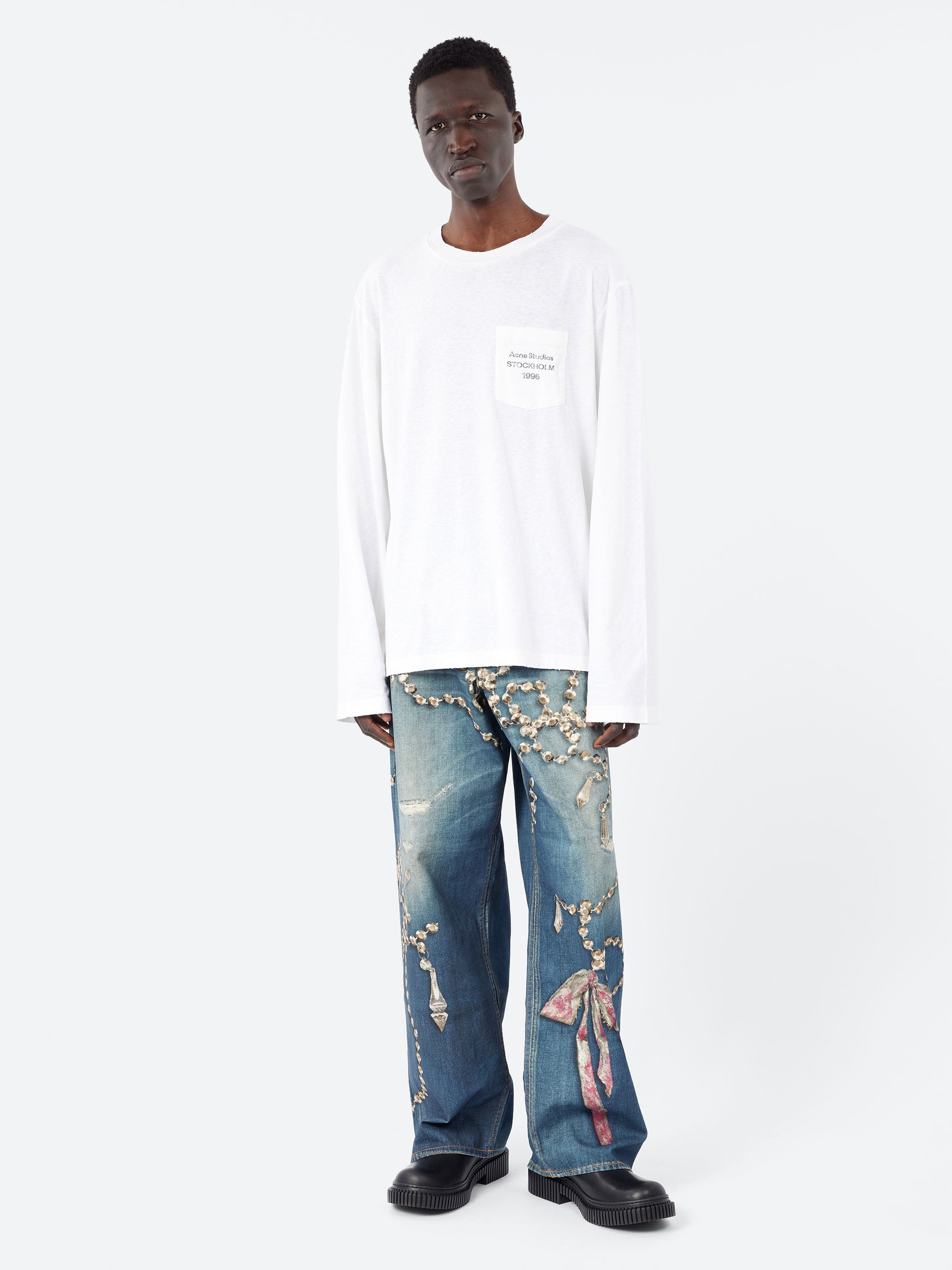 Acne Studios ホワイト Tシャツ 1996 XSサイズ Acne Studios - Logo t-shirt - Relaxed fit - Dusty white