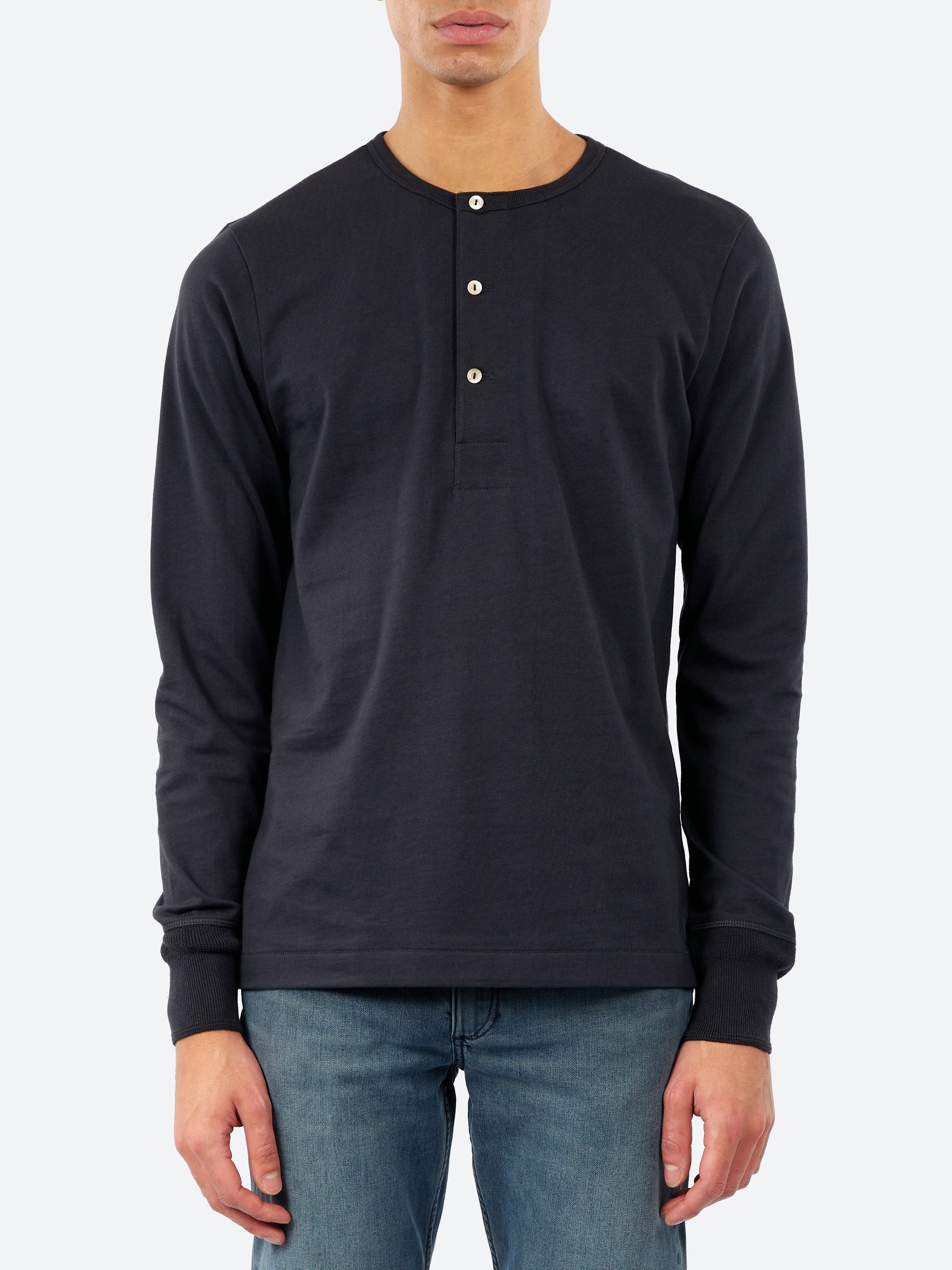 Classic Fit Long Sleeve Henley