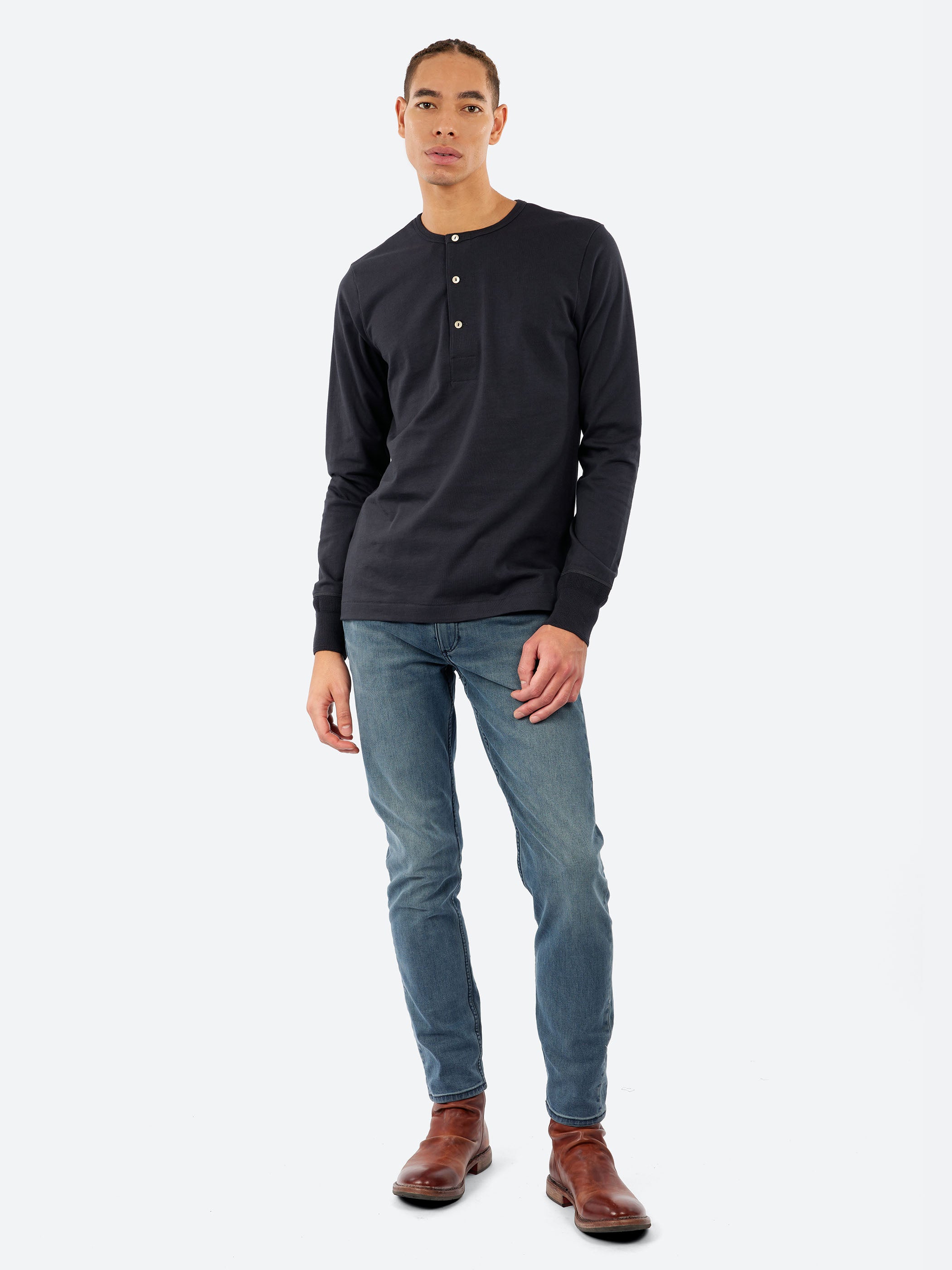 Classic Fit Long Sleeve Henley