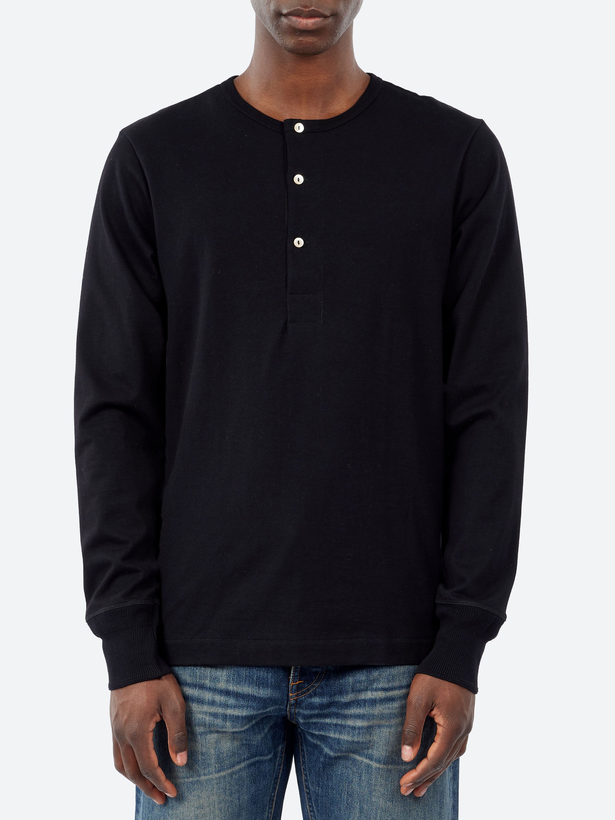 Classic Fit Long Sleeve Henley