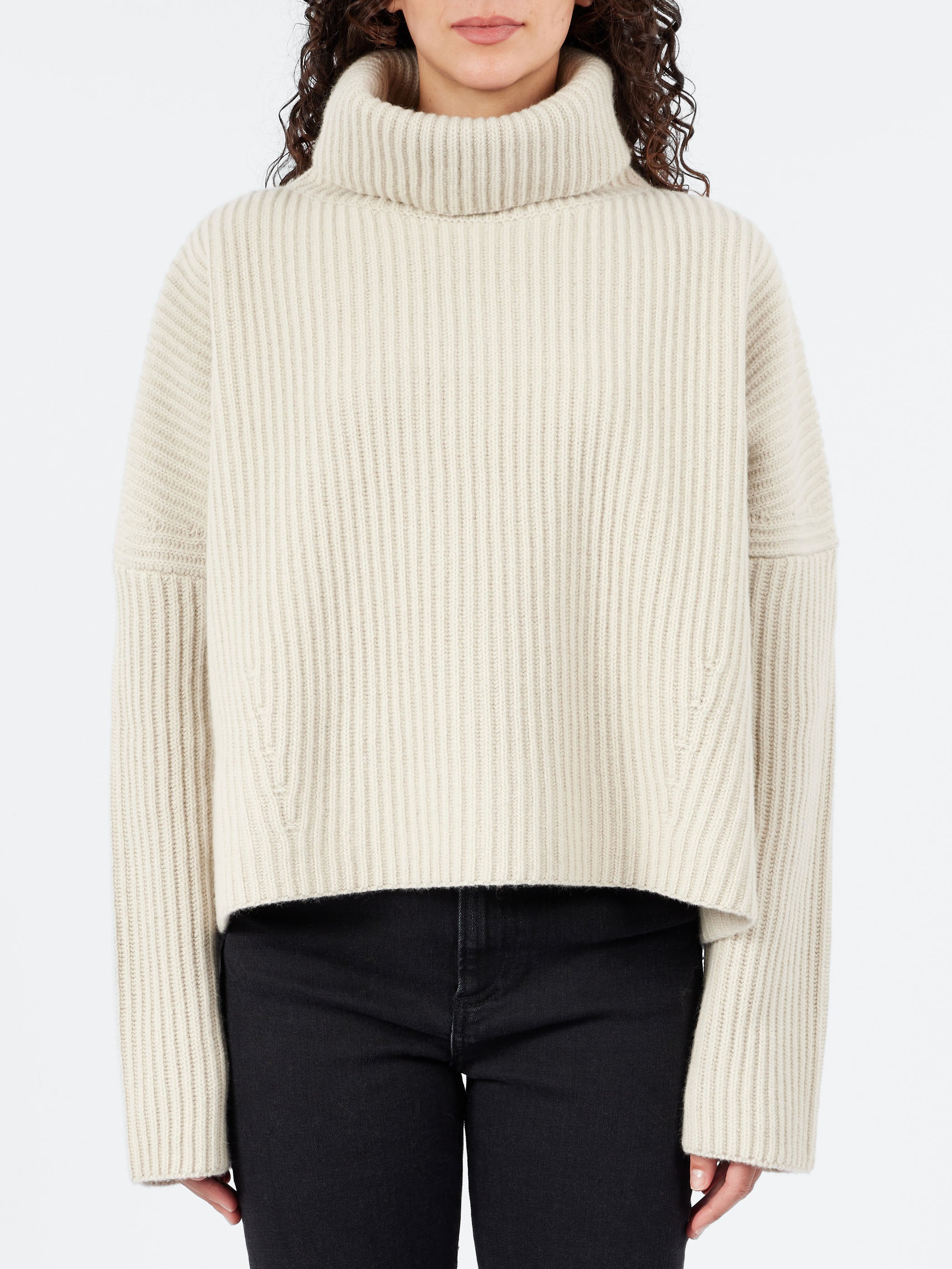 Costa Turtleneck