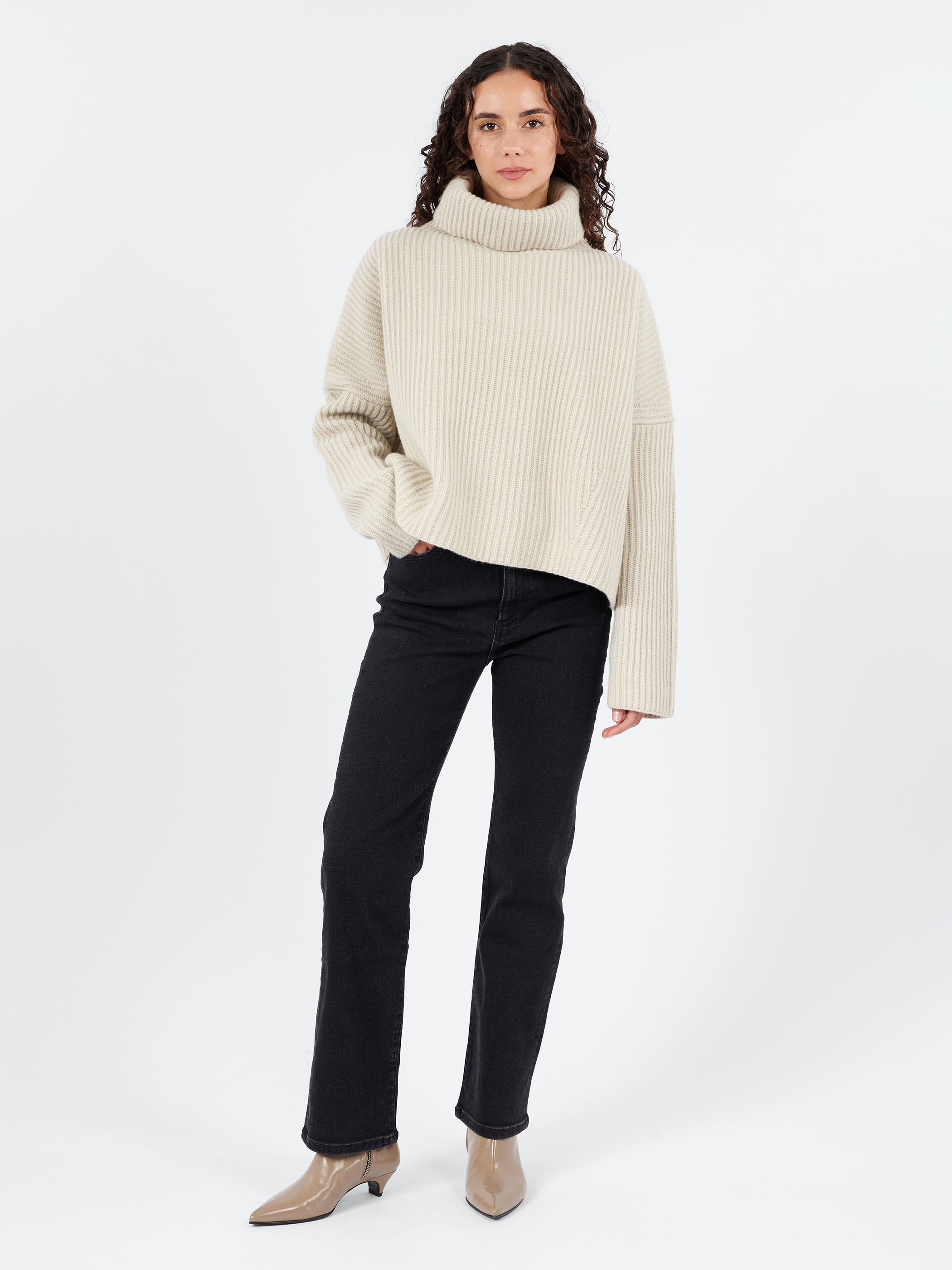 Costa Turtleneck