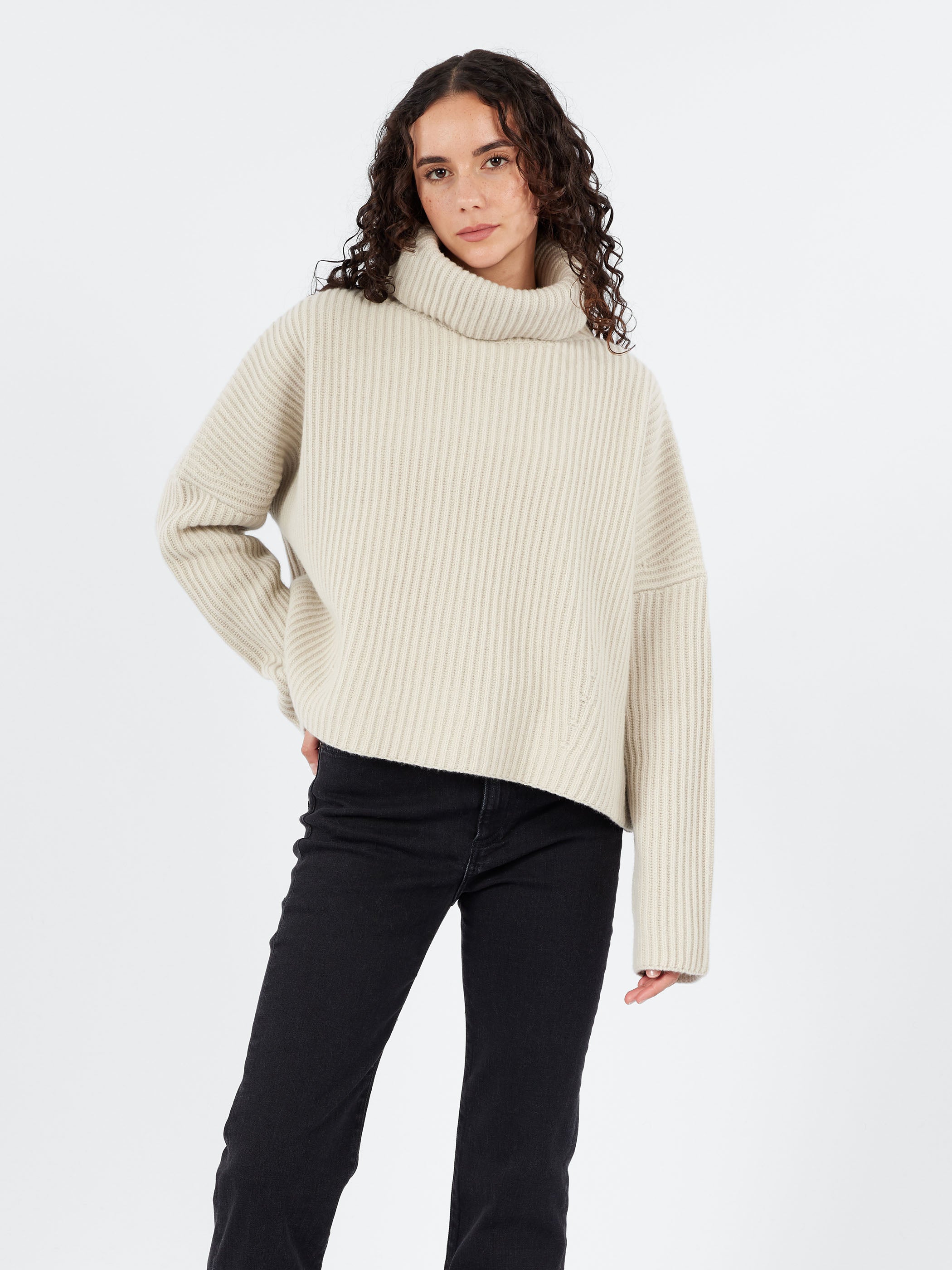 Costa Turtleneck