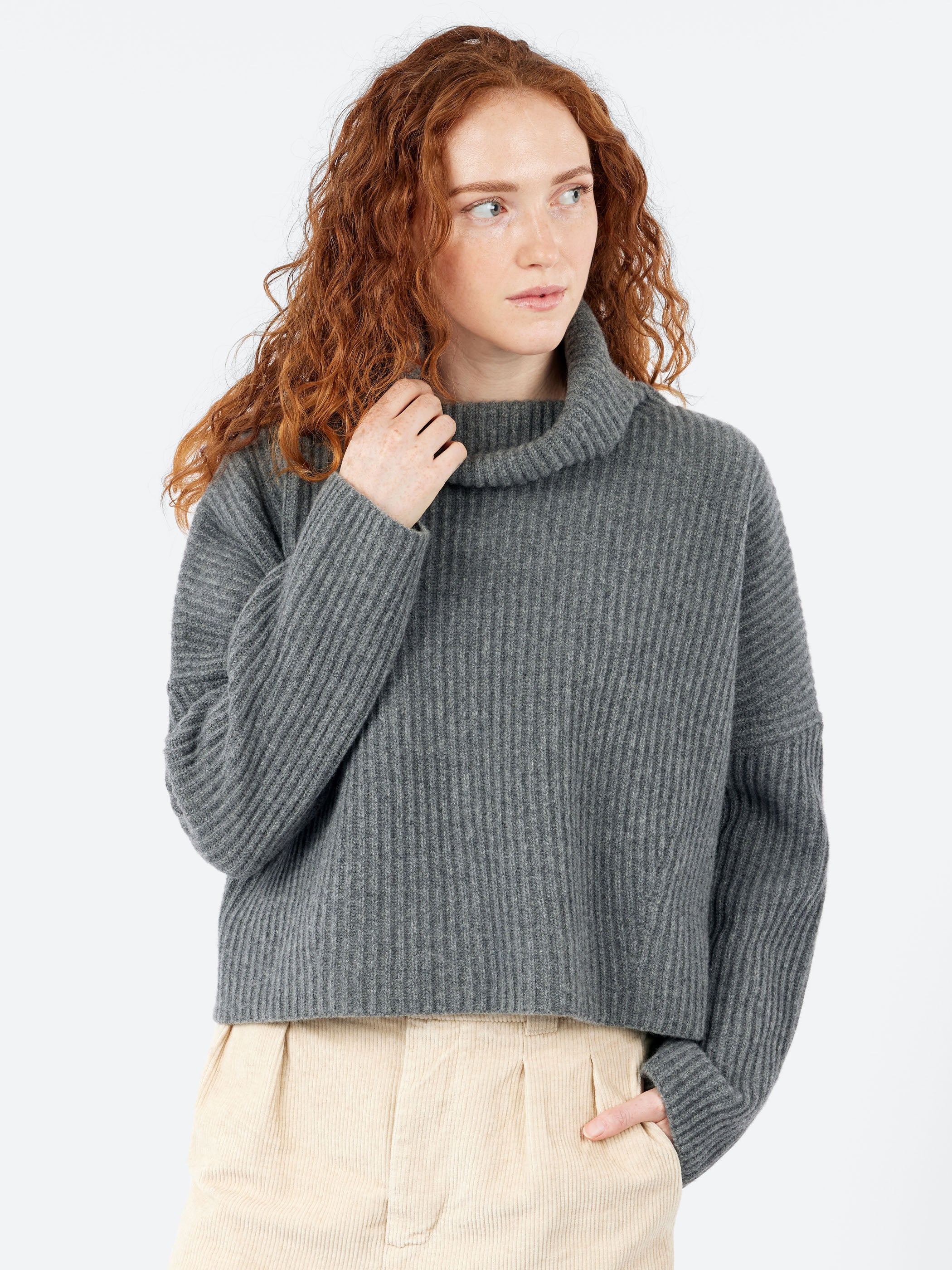 Costa Turtleneck