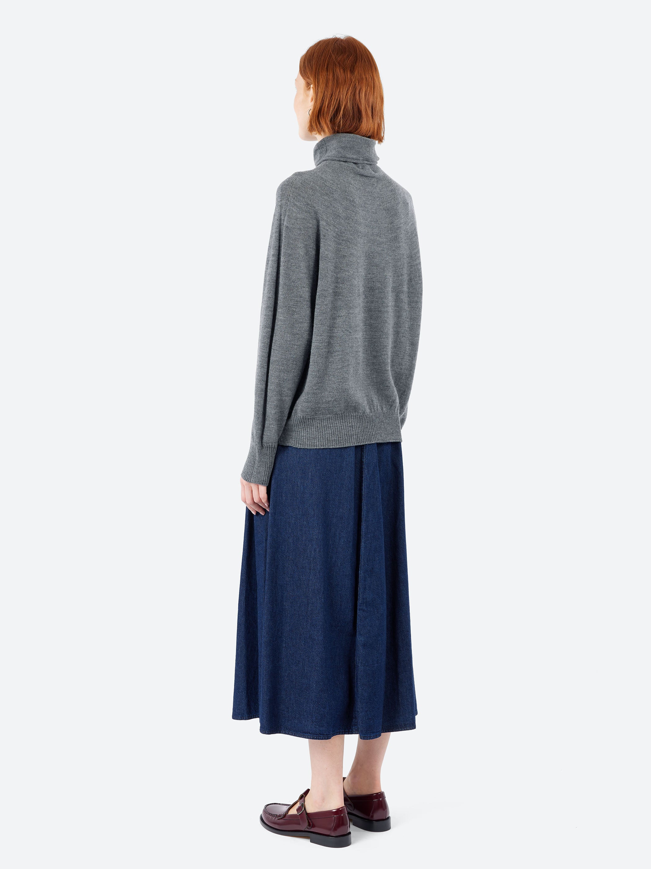 Airy Wool Loose Turtleneck