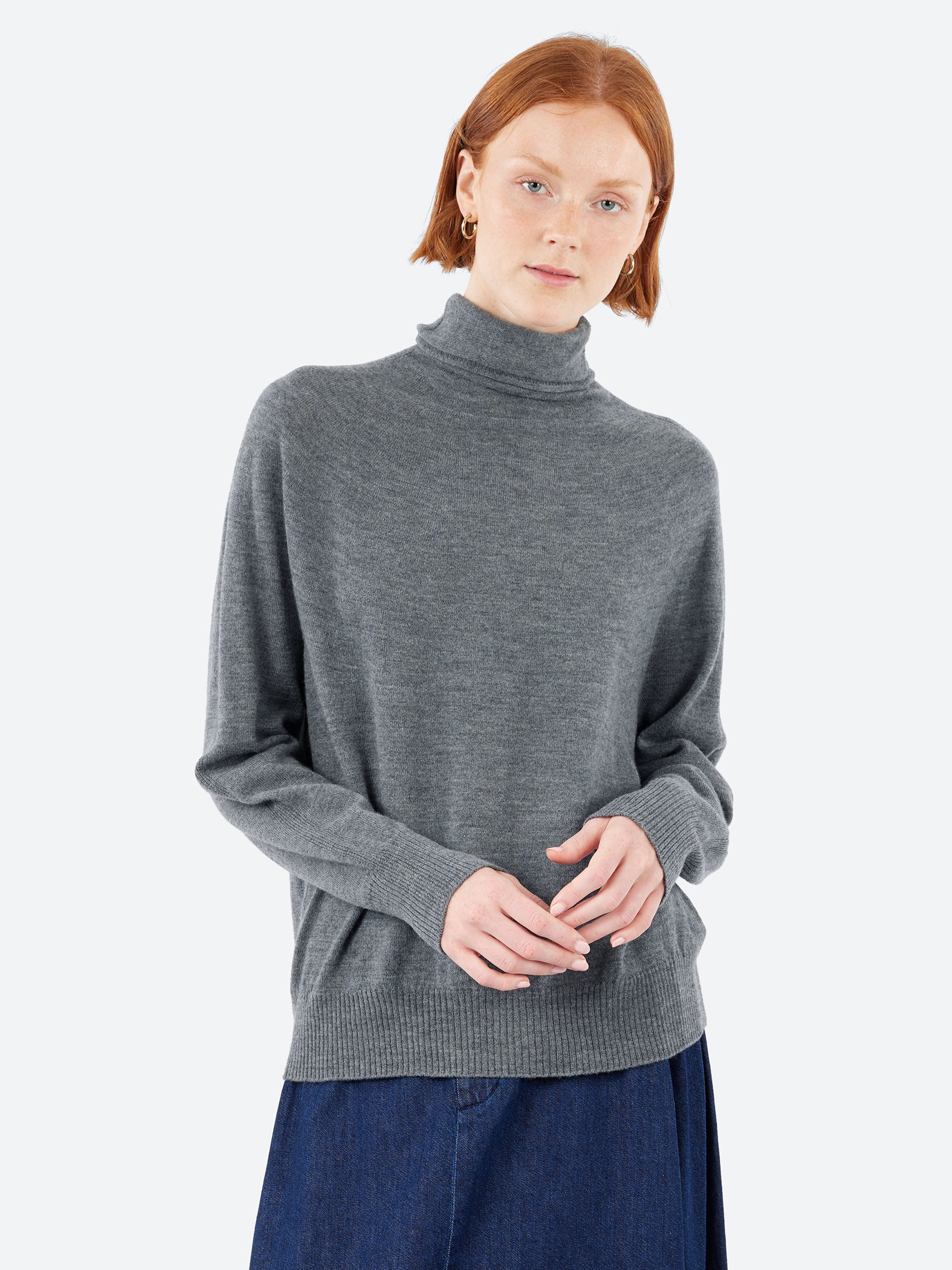 Airy Wool Loose Turtleneck