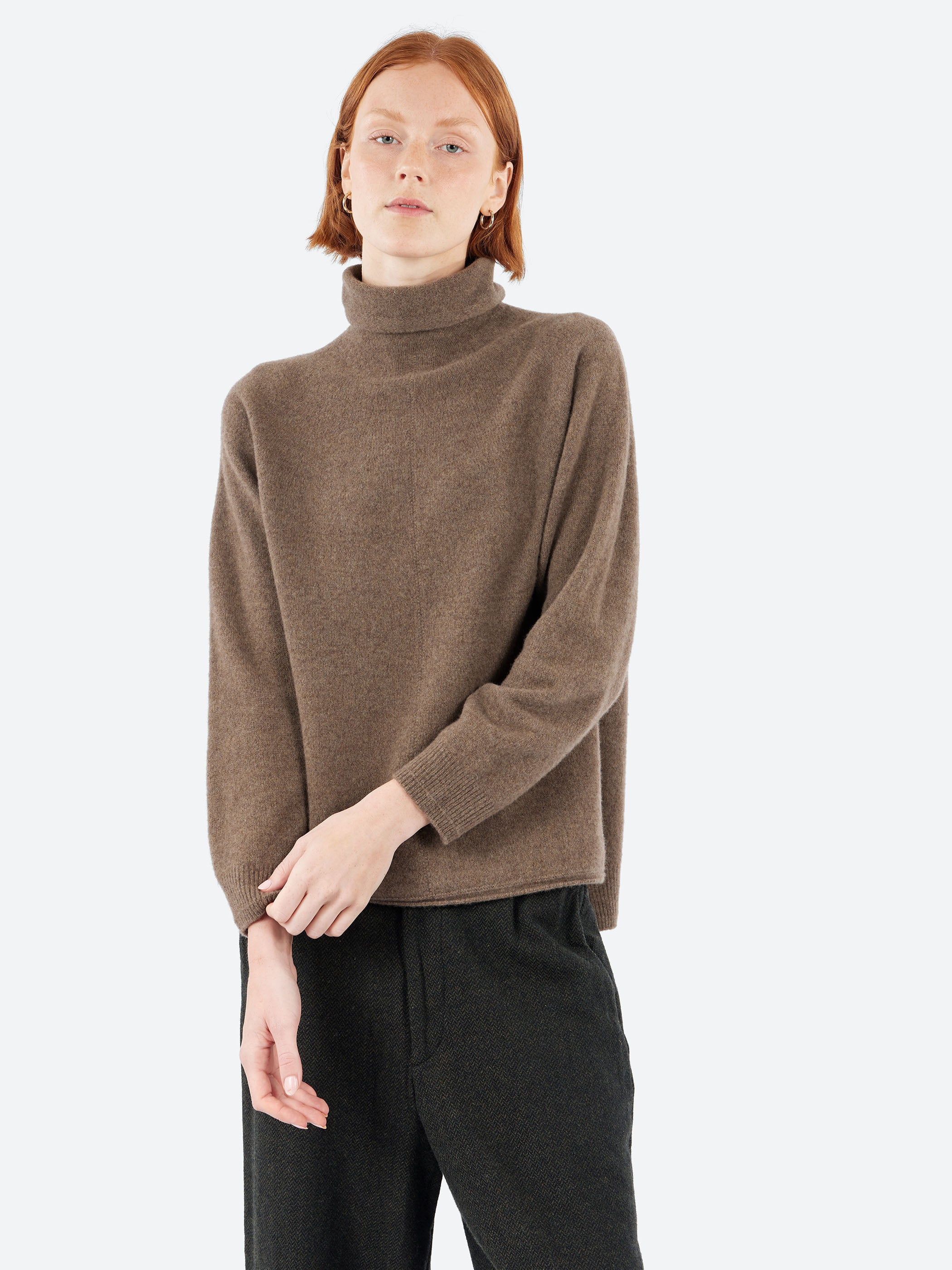 Fine Wool Loose Turtleneck