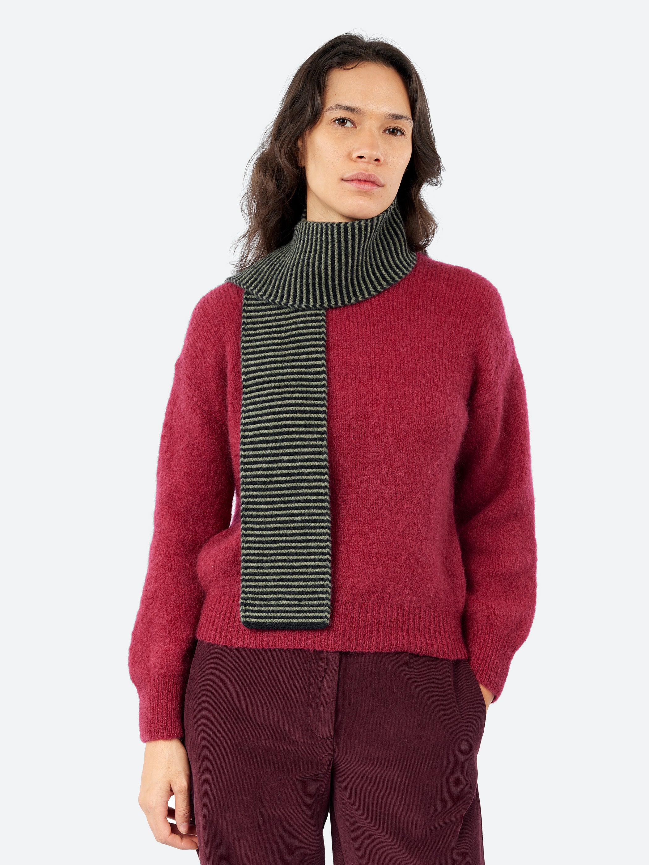 Small Thin Stripe Garter Stitch Scarf