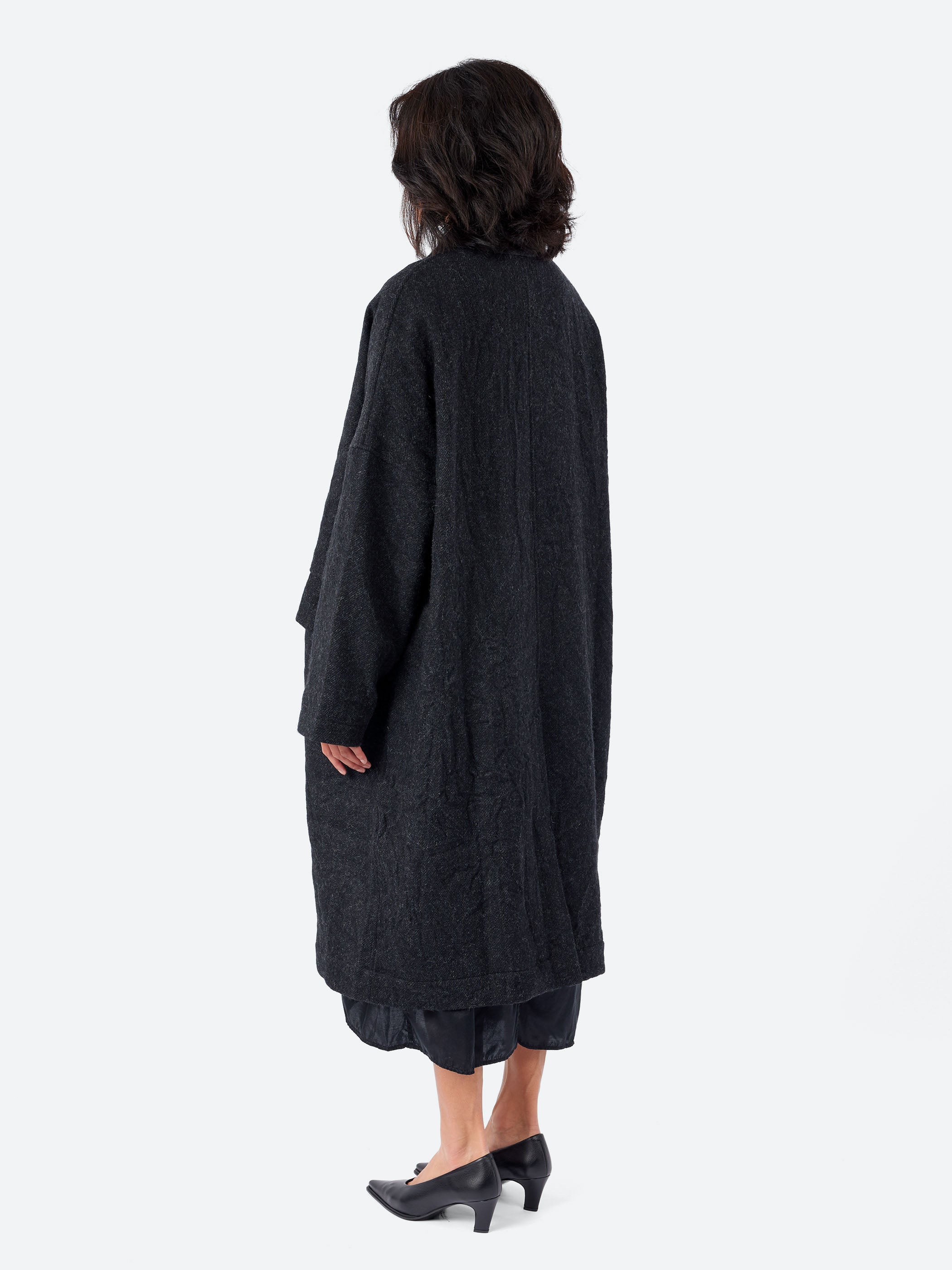Album di Famiglia - Crash Wool Coat in Almost Black – gravitypope